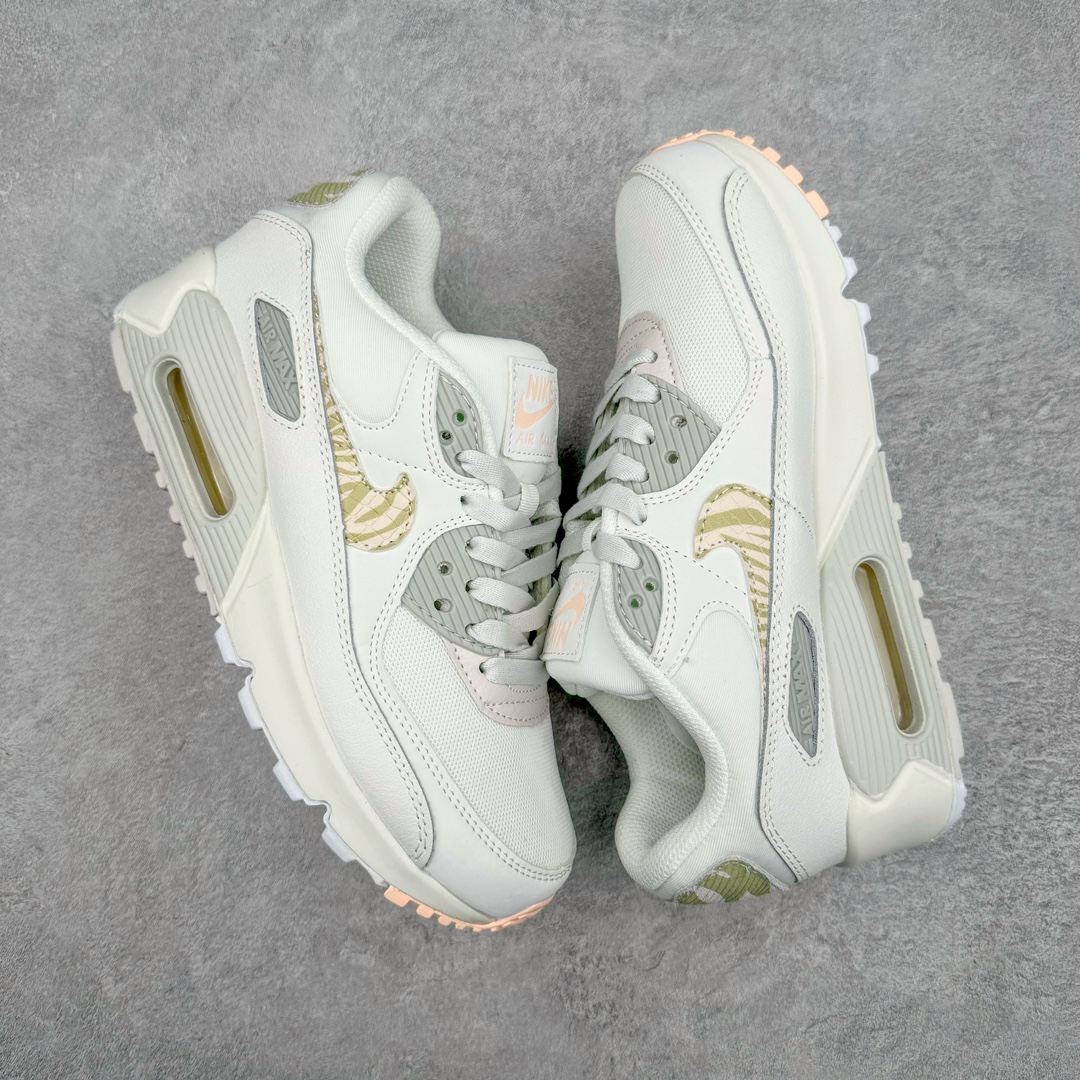 图片[3]-＃MX版 NK Air MAX 90 气垫复古减震跑步鞋 616730-012 经典重温 独家陆续补货 外单专供大厂出品 品质稳定 一百余色 终端操作 Air Max 90于1990年推出 来自Air Max系列 在Air Max 1的基础上改进而得 增加了气垫面积 外型上也更为流线 最特別的就是加入了菱纹塑胶嵌板 为Air Max 90增添了许多潮流气息 皮革鞋面 造就出色耐穿性和支撑力 Max Air缓震配置搭配泡棉中底 令Air Max 90轻盈而舒适 华夫格橡胶外底 铸就Air Max 90非凡的抓地力 而Air Max 90不仅是一双跑鞋 它成功跨越了时间的演进 成为了球鞋文化与潮流圈中最熟为人知的鞋款之一 尺码：36 36.5 37.5 38 38.5 39 40 40.5 41 42 42.5 43 44 44.5 45-选品中心