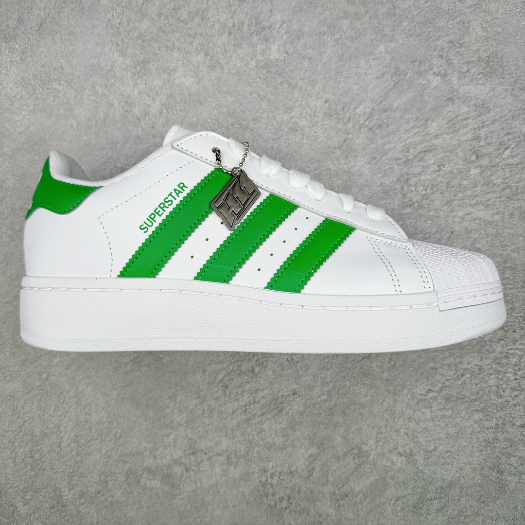 图片[4]-＃H11纯原 AD Originals Superstar 经典复古贝壳头厚底板鞋 诞生于1969年 是第一双将全皮面鞋 身与橡胶鞋头结合在一起的低帮篮球鞋 Superstar最开始 是作为高帮篮球鞋Pro Model的低帮版本而出现的 但因为其独特和醒目的橡胶鞋头造型而让大家熟知 被大家形象地称为\\\”shelltoe\\\”贝壳头 在70年代的美国职业篮球场上 接近3/4的NBA球员都将这双Superstar作为场上用鞋 80年代之后 经过不断的改良和发展 Superstar逐渐成为横跨时装、音乐、街头文化、休闲和运动等各大领域的时尚潮鞋 尺码：36 36.5 37 38 38.5 39 40 40.5 41 42 42.5 43 44 44.5 45-选品中心