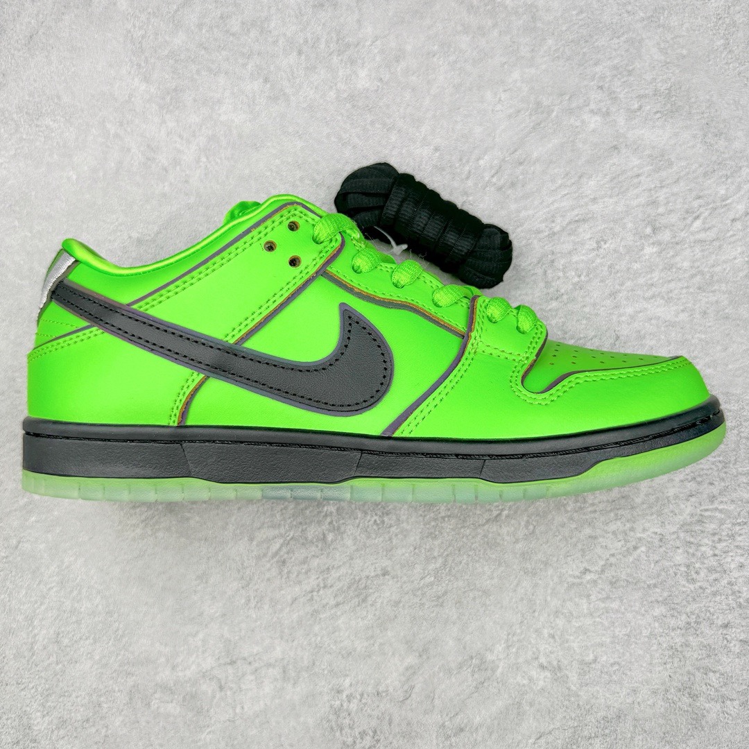 图片[4]-＃LJ渠道版特价 The Powerpuff Girls x NK SB Dunk Low 飞天小女警联名 鞋身以主人公标志性的颜色为灵感设计 整体以皮革材质覆盖 搭配橙色Swoosh和鞋带呈现 十分亮眼 鞋舌标签部分采用卡通样式呈现 鞋舌上还带有\\\”The Powerpuff Girls\\\”字样的暗纹设计 表明鞋款主题 此外内衬部分也采用了缎面材质打造 鞋垫上还带有反派\\\”魔人啾啾\\\”图案 细节直接拉满了 鞋底也采用黑色中底搭配半透明橡胶外底呈现 为整个设计收尾 全套原楦原模倾力打造完美版型 独家原厂航空铝磨具打磨大底 鞋头坡度极致还原 无解鞋型 原盒原配 圈内天花板工艺 原厂冲刀 超高清洁度 全鞋零毛边皮料切割 采用原厂百宏鞋带以及原厂百宏织唛舌标 内标可供原厂几率过验 原厂中底布点胶 原厂中底布拉帮走线遵循公司 尺码：36 36.5 37.5 38 38.5 39 40 40.5 41 42 42.5 43 44 44.5 45 46 47.5-选品中心