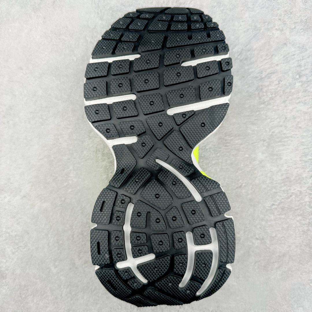 图片[9]-＃XA BALENCIAGA 3XL 巴黎世家袜子鞋复古休闲运动鞋 系列推出探索时尚界对于原创与挪用的概念 以全新系列致敬传承与经典 以标志性Balenciaga廓形和抽象大底 碰撞出诙谐又和谐的新创意 原版一比一做法 鞋面高密度飞织 独家组合大底 正品全套包装 尺码：35-46-选品中心