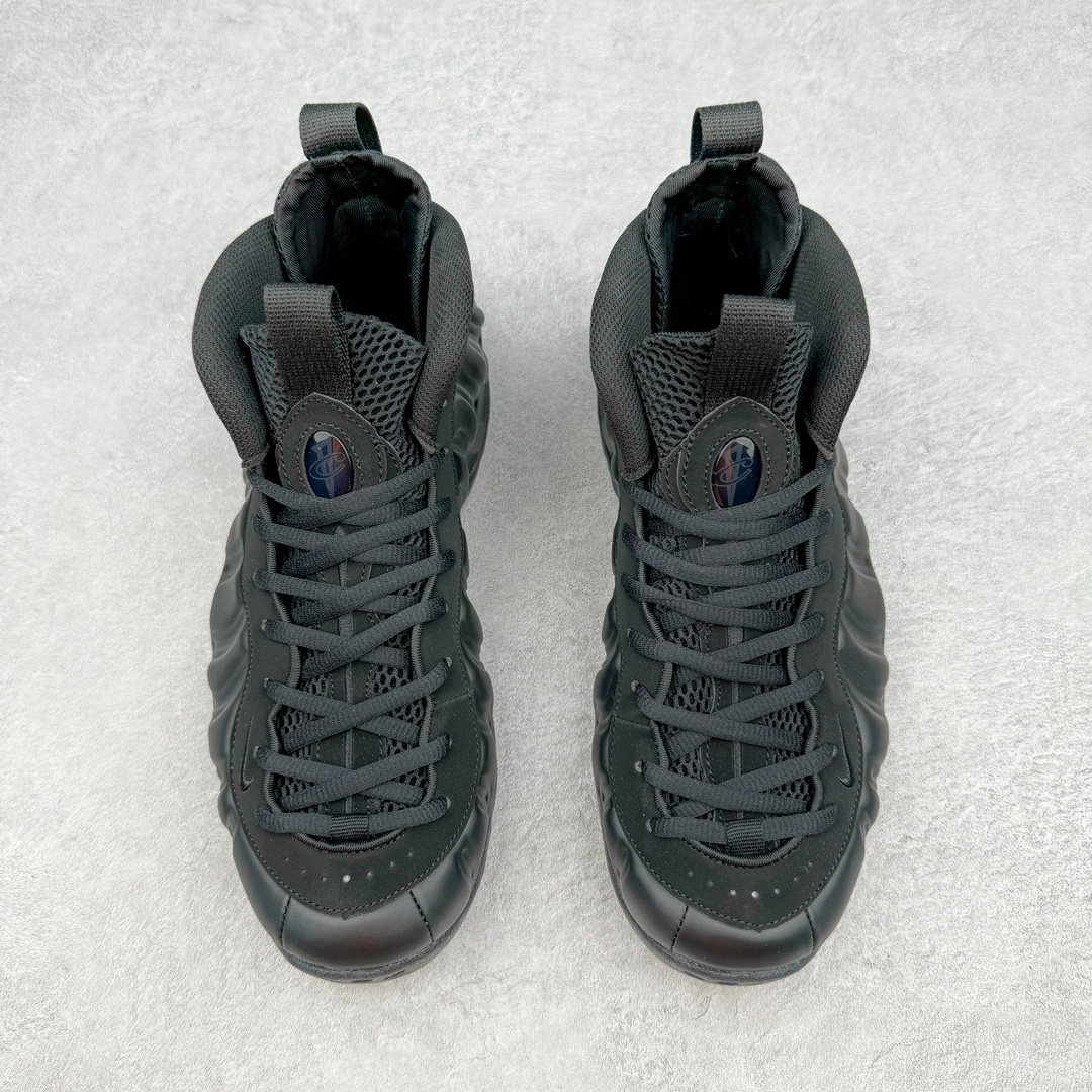 图片[2]-💰550 NK Air Foamposite One 复刻新黑武士喷 FD5855-001 莞产原底面 公司渠道同模具 鞋型发泡360度无死角 双层Zoom气垫植入 中底完美注胶 搭载原厂碳纤维材质 诞生于1997年的NK Air Foamposite系列可以说是整个球鞋历史上最为经典的系列之一 也就是我们常说的“喷”和“泡” 其中“喷”由Foamposite One代言人Penny的英文音译而来 而“泡”则来源于另一款鞋型 Foamposite Pro中\”pro\”的音译 在诞生初期 由于高昂的造价以及超前的外形 Foamposite系列的反对者不在少数 甚至有人认为这款鞋会毁掉整个球鞋行业 但事实证明这双灵感来自于甲虫 自带“黑科技”鞋面以及双层Zoom+大块碳板的太空球鞋不仅受到了大众的接受与追捧 并且成功的影响了篮球鞋的发展 SIZE：38.5 39 40 40.5 41 42 42.5 43 44 44.5 45 46 编码：by6936010-运动鞋