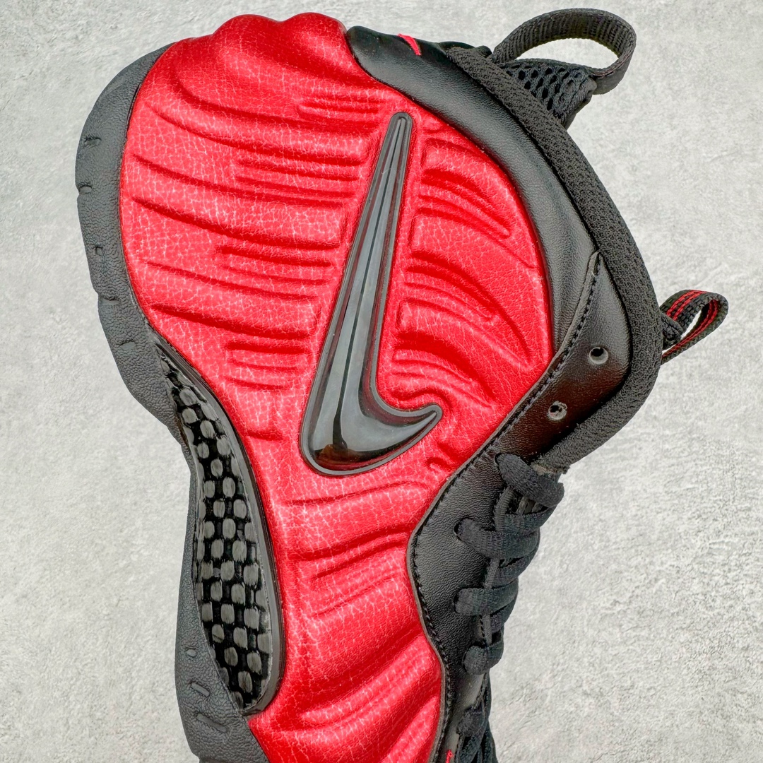 图片[6]-💰440 NK Air Foamposite One 黑红龟裂泡 624041-604 莞产原底面 公司渠道同模具 鞋型发泡360度无死角 双层Zoom气垫植入 中底完美注胶 搭载原厂碳纤维材质 诞生于1997年的NK Air Foamposite系列可以说是整个球鞋历史上最为经典的系列之一 也就是我们常说的“喷”和“泡” 其中“喷”由Foamposite One代言人Penny的英文音译而来 而“泡”则来源于另一款鞋型 Foamposite Pro中\”pro\”的音译 在诞生初期 由于高昂的造价以及超前的外形 Foamposite系列的反对者不在少数 甚至有人认为这款鞋会毁掉整个球鞋行业 但事实证明这双灵感来自于甲虫 自带“黑科技”鞋面以及双层Zoom+大块碳板的太空球鞋不仅受到了大众的接受与追捧 并且成功的影响了篮球鞋的发展 SIZE：38.5 39 40 40.5 41 42 42.5 43 44 44.5 45 46 编码：by5936010-运动鞋