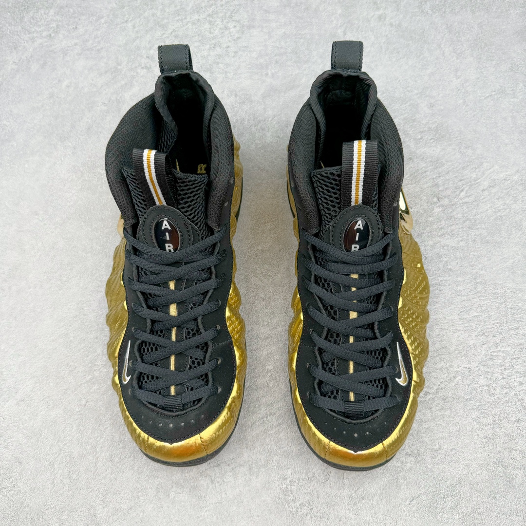 图片[2]-💰440 NK Air Foamposite One 黄金泡 624041-701 莞产原底面 公司渠道同模具 鞋型发泡360度无死角 双层Zoom气垫植入 中底完美注胶 搭载原厂碳纤维材质 诞生于1997年的NK Air Foamposite系列可以说是整个球鞋历史上最为经典的系列之一 也就是我们常说的“喷”和“泡” 其中“喷”由Foamposite One代言人Penny的英文音译而来 而“泡”则来源于另一款鞋型 Foamposite Pro中\”pro\”的音译 在诞生初期 由于高昂的造价以及超前的外形 Foamposite系列的反对者不在少数 甚至有人认为这款鞋会毁掉整个球鞋行业 但事实证明这双灵感来自于甲虫 自带“黑科技”鞋面以及双层Zoom+大块碳板的太空球鞋不仅受到了大众的接受与追捧 并且成功的影响了篮球鞋的发展 SIZE：38.5 39 40 40.5 41 42 42.5 43 44 44.5 45 46 编码：by5936010-运动鞋