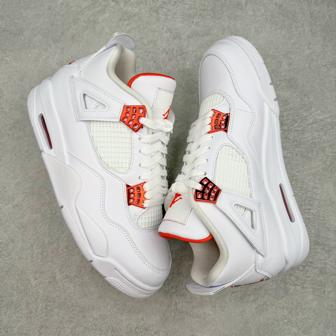 图片[3]-零售💰260 ＃KZ神版福利回馈‼Air Jordan AJ4 Retro 白橙 CT8527-118 独家外贸特供尺码含 45.5 49.5 50.5 国内外口碑最好最推荐的产品 市场中端王者 亲自操刀耗时半年巨作 全套原纸板楦头开发 确保原汁原味 完美呈现四代版型 一比一鞋头弧度高度鞋身弧度 此版本只针对中端市场 皮料材质有所更替 其他数据细节工艺流程均保持一致 绝不口嗨 细节品控鞋型随意秒杀市面3XX 4XX 原厂TPU网格鞋带扣 正确内里网布 菱角分明不变形无多余毛边 柔软性质感一致于原鞋 市场唯一原厂鞋扣模具 背面可见隐藏注塑口 原厂织唛标 原厂飞人电绣工艺 尾指中部跳三针 独家绑鞋带手法 印刷中底布 四线拉帮 米色美纹纸贴合固定 进口港宝加持 后跟自然饱满 全鞋荧光划线卡点 追求极致完美 每一双都是工艺品 多重QC质检 超越公司货的品控标准 实实在在的免检产品 尺码：40 40.5 41 42 42.5 43 44 44.5 45 45.5 46 47.5 48.5 49.5 50.5 编码：by2936060-运动鞋