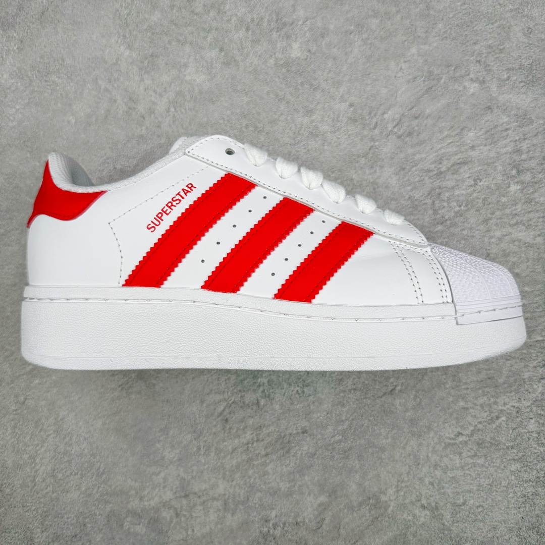 图片[7]-＃H11纯原 AD Originals Superstar 经典复古贝壳头厚底板鞋 诞生于1969年 是第一双将全皮面鞋 身与橡胶鞋头结合在一起的低帮篮球鞋 Superstar最开始 是作为高帮篮球鞋Pro Model的低帮版本而出现的 但因为其独特和醒目的橡胶鞋头造型而让大家熟知 被大家形象地称为\\\”shelltoe\\\”贝壳头 在70年代的美国职业篮球场上 接近3/4的NBA球员都将这双Superstar作为场上用鞋 80年代之后 经过不断的改良和发展 Superstar逐渐成为横跨时装、音乐、街头文化、休闲和运动等各大领域的时尚潮鞋 尺码：36 36.5 37 38 38.5 39 40 40.5 41 42 42.5 43 44 44.5 45-选品中心