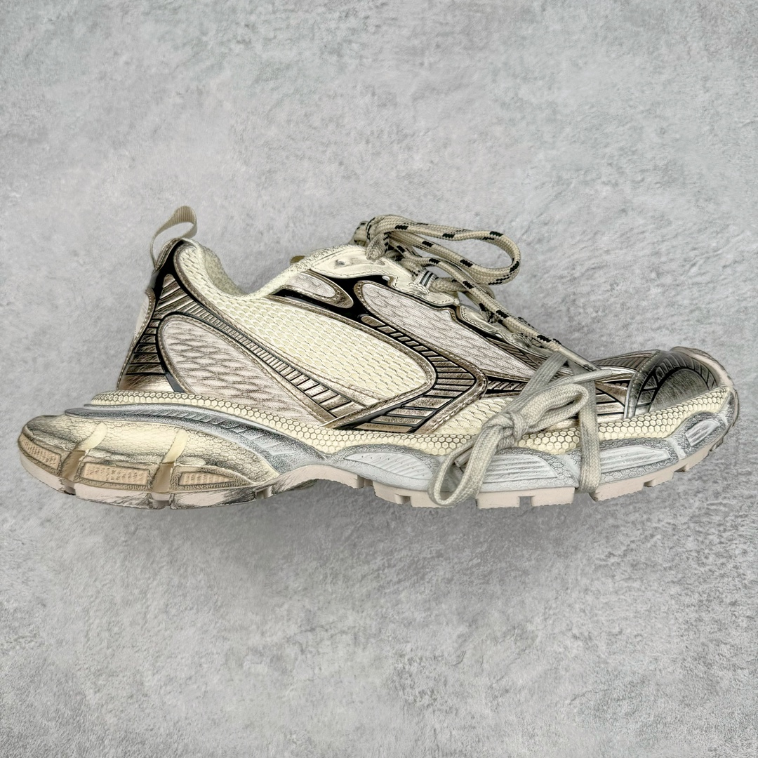 图片[6]-＃XA BALENCIAGA 3XL Sneakers 巴黎世家十代网布系带低帮走秀复古老爹鞋 全套原纸板楦头开发 最原汁原味的灵魂版型 全鞋荧光划线卡点 胶水把控整洁度追求极致完美 每一双都是工艺品 多重QC质检 超越公司货的品控标准 实实在在的免检产品 原盒原配 正确字体电绣 粗细、位置、大小正确 侧边TPU 透气孔匹配意产原版 正确分离大底 TPU软底 原版一致大底LOGO 立体感十足 原厂皮料水洗做旧 采购原厂网纱 不含皮革 网布材料和聚氨酯 磨损效果 鞋头边缘和后帮 Balenciaga 徽标 鞋面和后跟凸印尺码 鞋舌 3XL 橡胶品牌标识和反光细节 鞋帮拉袢和鞋舌拉祥 配反光细节 备用鞋带在鞋履前侧 可在穿着前取下 便于不同造型搭配 正常尺码 尺码：35 36 37 38 39 40 41 42 43 44 45 46-选品中心