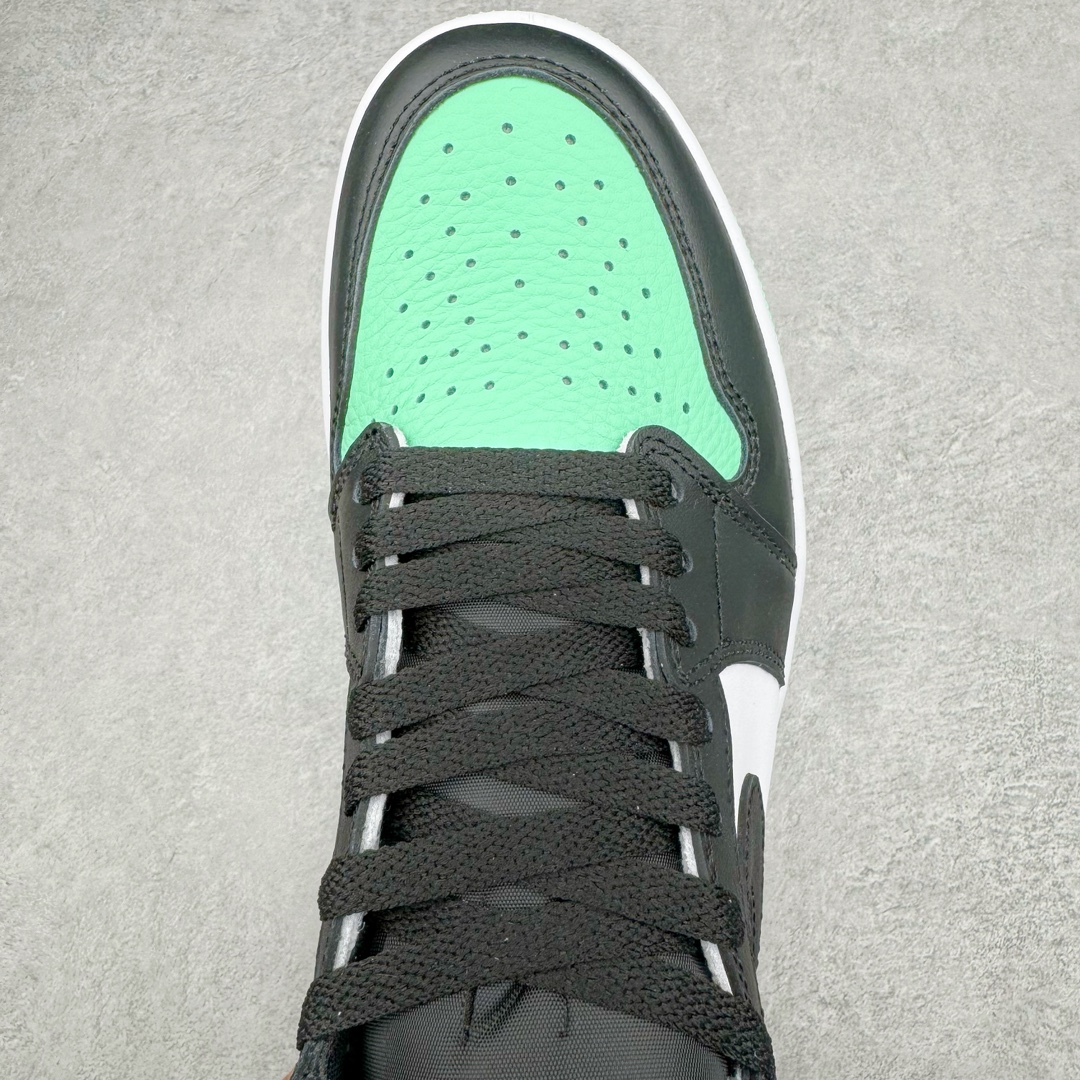 Air Jordan AJ1 Retro DZ5485-