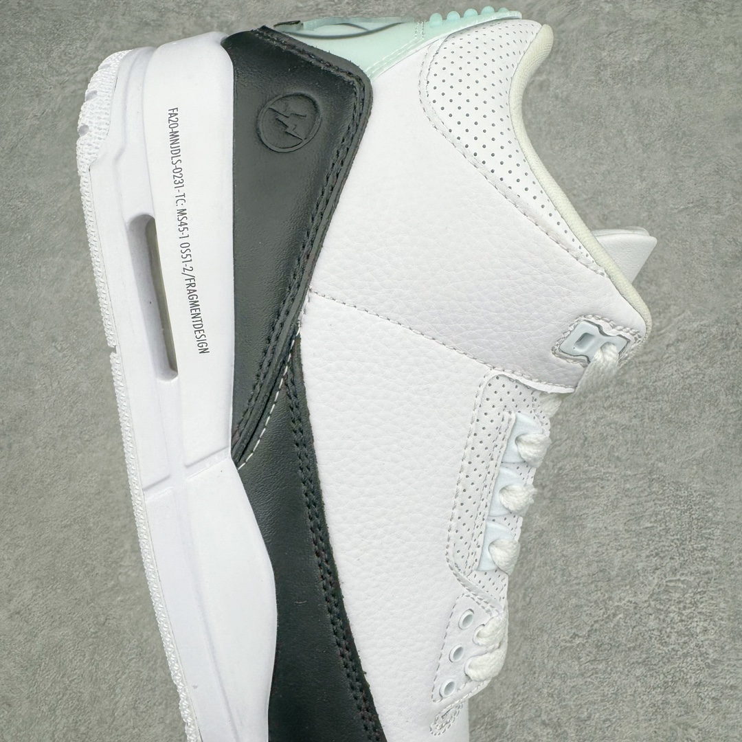 图片[6]-＃PB福利特价 Air Jordan AJ3 Retro 市场中端王者 全套原纸板楦头开发 原厂大底磨具加持立体防滑纹理 原装可视Air Sole气垫 原汁原味最完美的三代版型 唯一正确鞋头趴度弧度高度鞋身腰线 此版本只针对中端市场 皮料材质有所更替 其他数据细节工艺流程均保持一致 绝不口嗨 细节品控鞋型随意秒杀市面3XX 4XX 原厂TPU后跟饰片 正确内里反口里网布 皮料菱角分明不变形无多余毛边 正确手工大底描漆拉丝 市场唯一原厂鞋扣模具 原厂织唛标 原厂飞人电绣工艺 尾指中部跳三针 独家绑鞋带手法 印刷中底布 四线拉帮 米色美纹纸贴合固定 进口港宝加持 后跟自然饱满 全鞋荧光划线卡点 追求极致完美 每一双都是工艺品 多重QC质检 超越公司货的品控标准 实实在在的免检产品 尺码：40 40.5 41 42 42.5 43 44 44.5 45 45.5 46 47.5-选品中心