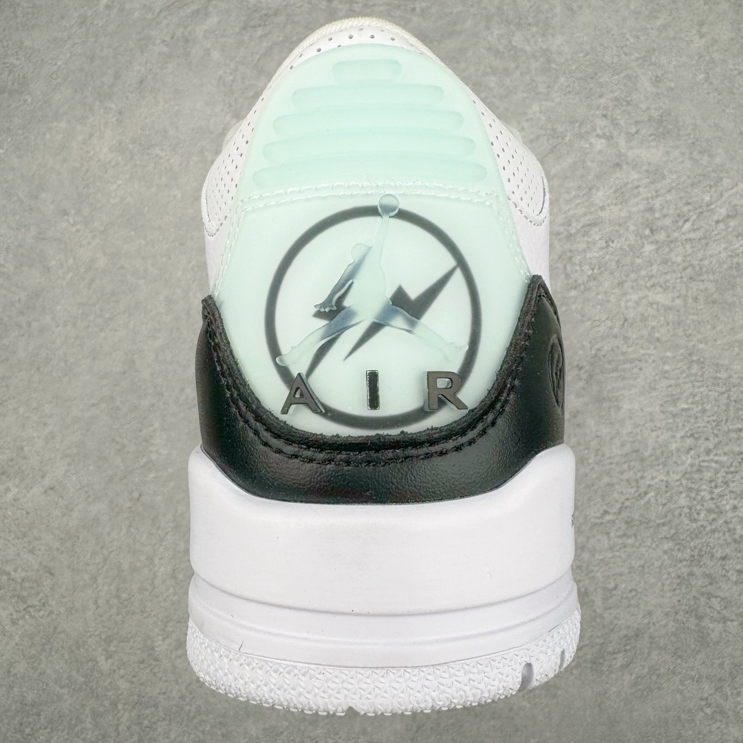 图片[8]-＃PB福利特价 Air Jordan AJ3 Retro 市场中端王者 全套原纸板楦头开发 原厂大底磨具加持立体防滑纹理 原装可视Air Sole气垫 原汁原味最完美的三代版型 唯一正确鞋头趴度弧度高度鞋身腰线 此版本只针对中端市场 皮料材质有所更替 其他数据细节工艺流程均保持一致 绝不口嗨 细节品控鞋型随意秒杀市面3XX 4XX 原厂TPU后跟饰片 正确内里反口里网布 皮料菱角分明不变形无多余毛边 正确手工大底描漆拉丝 市场唯一原厂鞋扣模具 原厂织唛标 原厂飞人电绣工艺 尾指中部跳三针 独家绑鞋带手法 印刷中底布 四线拉帮 米色美纹纸贴合固定 进口港宝加持 后跟自然饱满 全鞋荧光划线卡点 追求极致完美 每一双都是工艺品 多重QC质检 超越公司货的品控标准 实实在在的免检产品 尺码：40 40.5 41 42 42.5 43 44 44.5 45 45.5 46 47.5-选品中心