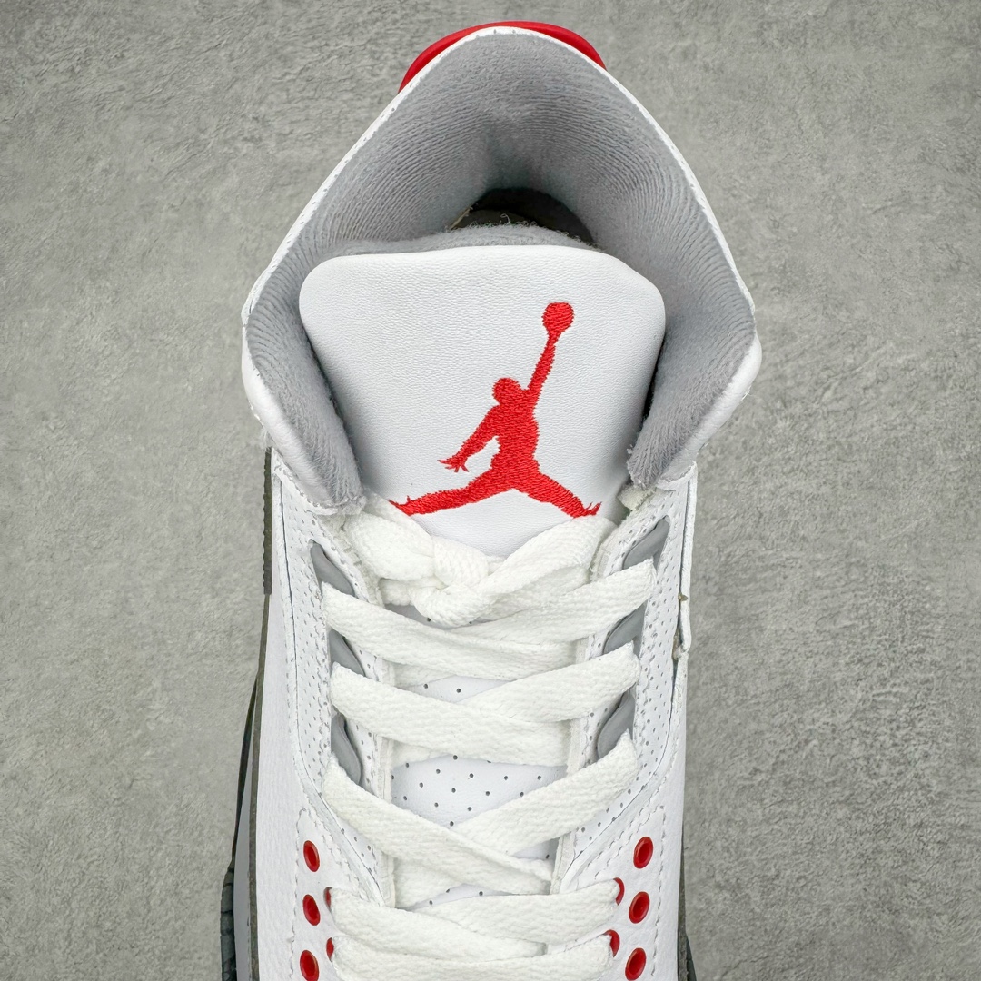 图片[5]-＃PB福利特价 Air Jordan AJ3 Retro 市场中端王者 全套原纸板楦头开发 原厂大底磨具加持立体防滑纹理 原装可视Air Sole气垫 原汁原味最完美的三代版型 唯一正确鞋头趴度弧度高度鞋身腰线 此版本只针对中端市场 皮料材质有所更替 其他数据细节工艺流程均保持一致 绝不口嗨 细节品控鞋型随意秒杀市面3XX 4XX 原厂TPU后跟饰片 正确内里反口里网布 皮料菱角分明不变形无多余毛边 正确手工大底描漆拉丝 市场唯一原厂鞋扣模具 原厂织唛标 原厂飞人电绣工艺 尾指中部跳三针 独家绑鞋带手法 印刷中底布 四线拉帮 米色美纹纸贴合固定 进口港宝加持 后跟自然饱满 全鞋荧光划线卡点 追求极致完美 每一双都是工艺品 多重QC质检 超越公司货的品控标准 实实在在的免检产品 尺码：40 40.5 41 42 42.5 43 44 44.5 45 45.5 46 47.5-选品中心