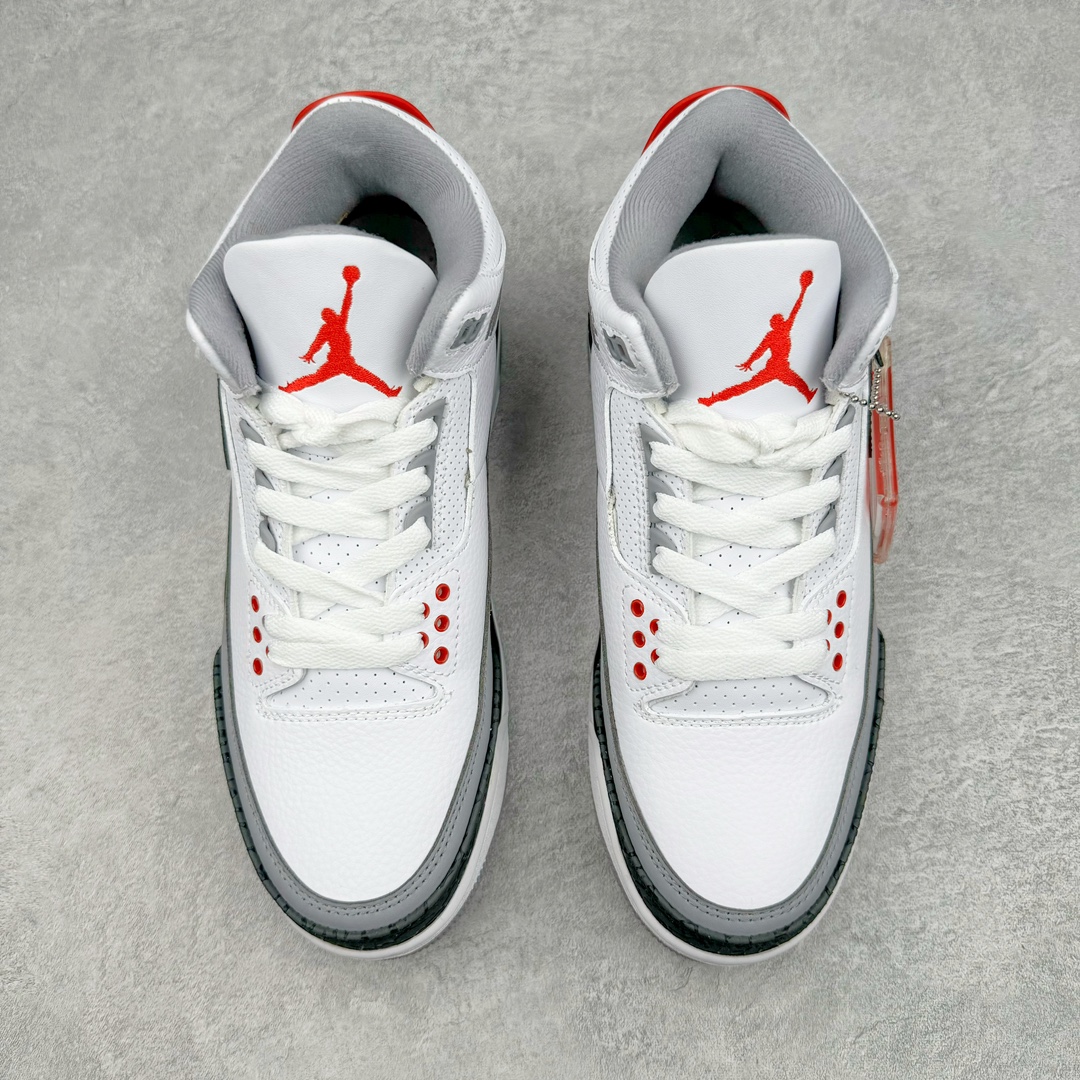 图片[2]-＃PB福利特价 Air Jordan AJ3 Retro 市场中端王者 全套原纸板楦头开发 原厂大底磨具加持立体防滑纹理 原装可视Air Sole气垫 原汁原味最完美的三代版型 唯一正确鞋头趴度弧度高度鞋身腰线 此版本只针对中端市场 皮料材质有所更替 其他数据细节工艺流程均保持一致 绝不口嗨 细节品控鞋型随意秒杀市面3XX 4XX 原厂TPU后跟饰片 正确内里反口里网布 皮料菱角分明不变形无多余毛边 正确手工大底描漆拉丝 市场唯一原厂鞋扣模具 原厂织唛标 原厂飞人电绣工艺 尾指中部跳三针 独家绑鞋带手法 印刷中底布 四线拉帮 米色美纹纸贴合固定 进口港宝加持 后跟自然饱满 全鞋荧光划线卡点 追求极致完美 每一双都是工艺品 多重QC质检 超越公司货的品控标准 实实在在的免检产品 尺码：40 40.5 41 42 42.5 43 44 44.5 45 45.5 46 47.5-选品中心
