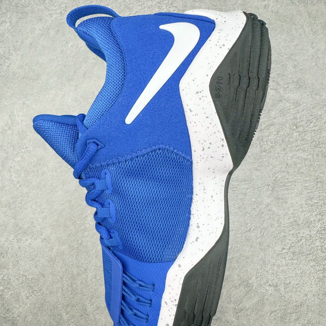 图片[7]-＃K版纯原福利 NK Paul George PG1 保罗乔治一代签名篮球鞋 蓝白 878627-400 网眼布面与麂皮材质拼接合成的鞋身充满质感 鞋面与鞋底的鱼鳞纹路、携带扣的浮标形状设计的灵感来自于乔治最大的个人爱好一钓鱼 鞋身的F引ywire动态飞线与大绑带设计为球鞋提供了非常优秀的包妻和稳定性 中底则使用了Phylon泡棉加前掌Zoom Air气垫 带来轻盈而富有回弹力的缓震效果 球鞋后部的3M反光条设计则寓意着他那次著名的受伤事件 尺码：39 40 40.5 41 42 42.5 43 44 44.5 45 46-选品中心