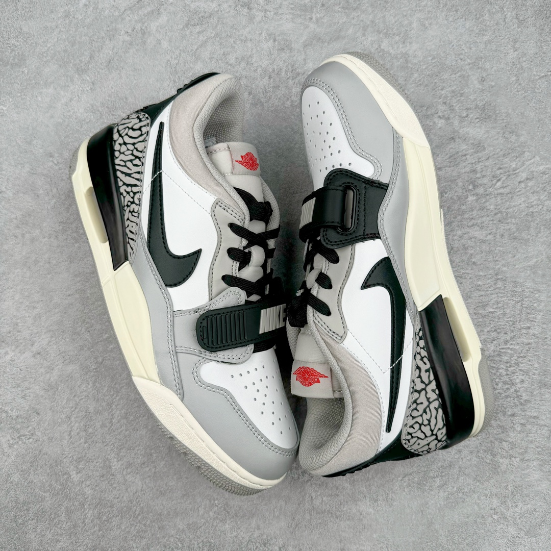 图片[3]-💰190 ＃PB Air Jordan Legacy AJ312 Low 低帮复古篮球鞋 白灰 CD7069-101 市场最强独一档产物 全套原纸板楦头开发 原厂大底磨具加持立体防滑纹理 原档数据后跟TPU子母扣魔术贴 原装可视Air Sole气垫 原汁原味最完美的312代版型 唯一正确鞋头趴度弧度高度鞋身腰线 进口港宝加持 后跟自然饱满 全鞋荧光划线卡点 追求极致完美 每一双都是工艺品 多重QC质检 超越公司货的品控标准 实实在在的免检产品 鞋身采用了皮革材质打造 横跨鞋面的魔术贴十分吸睛 侧面的Swoosh Logo的一部分被鞋面遮挡了一部分 颇具玩味 魔术贴上标有NK标识 而鞋舌上是Jordan的经典红色飞翼Logo 后跟和鞋底均采用了AJ3的设计 后跟上同样也使用了经典的爆裂纹图案 SIZE：36 36.5 37.5 38 38.5 39 40 40.5 41 42 42.5 43 44 44.5 45 46 47.5 编码：by2936060-运动鞋