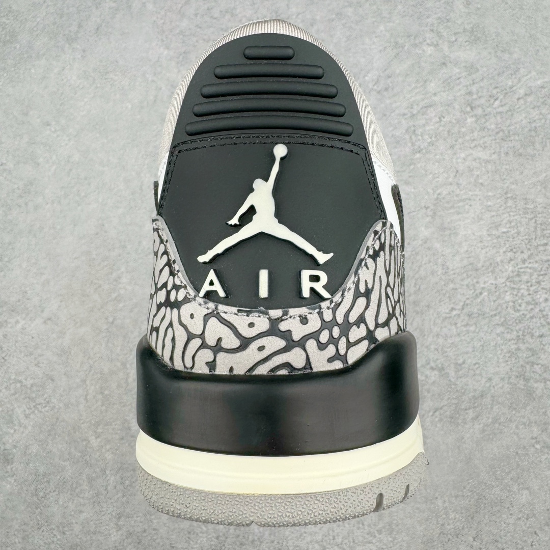 图片[8]-💰190 ＃PB Air Jordan Legacy AJ312 Low 低帮复古篮球鞋 白灰 CD7069-101 市场最强独一档产物 全套原纸板楦头开发 原厂大底磨具加持立体防滑纹理 原档数据后跟TPU子母扣魔术贴 原装可视Air Sole气垫 原汁原味最完美的312代版型 唯一正确鞋头趴度弧度高度鞋身腰线 进口港宝加持 后跟自然饱满 全鞋荧光划线卡点 追求极致完美 每一双都是工艺品 多重QC质检 超越公司货的品控标准 实实在在的免检产品 鞋身采用了皮革材质打造 横跨鞋面的魔术贴十分吸睛 侧面的Swoosh Logo的一部分被鞋面遮挡了一部分 颇具玩味 魔术贴上标有NK标识 而鞋舌上是Jordan的经典红色飞翼Logo 后跟和鞋底均采用了AJ3的设计 后跟上同样也使用了经典的爆裂纹图案 SIZE：36 36.5 37.5 38 38.5 39 40 40.5 41 42 42.5 43 44 44.5 45 46 47.5 编码：by2936060-运动鞋