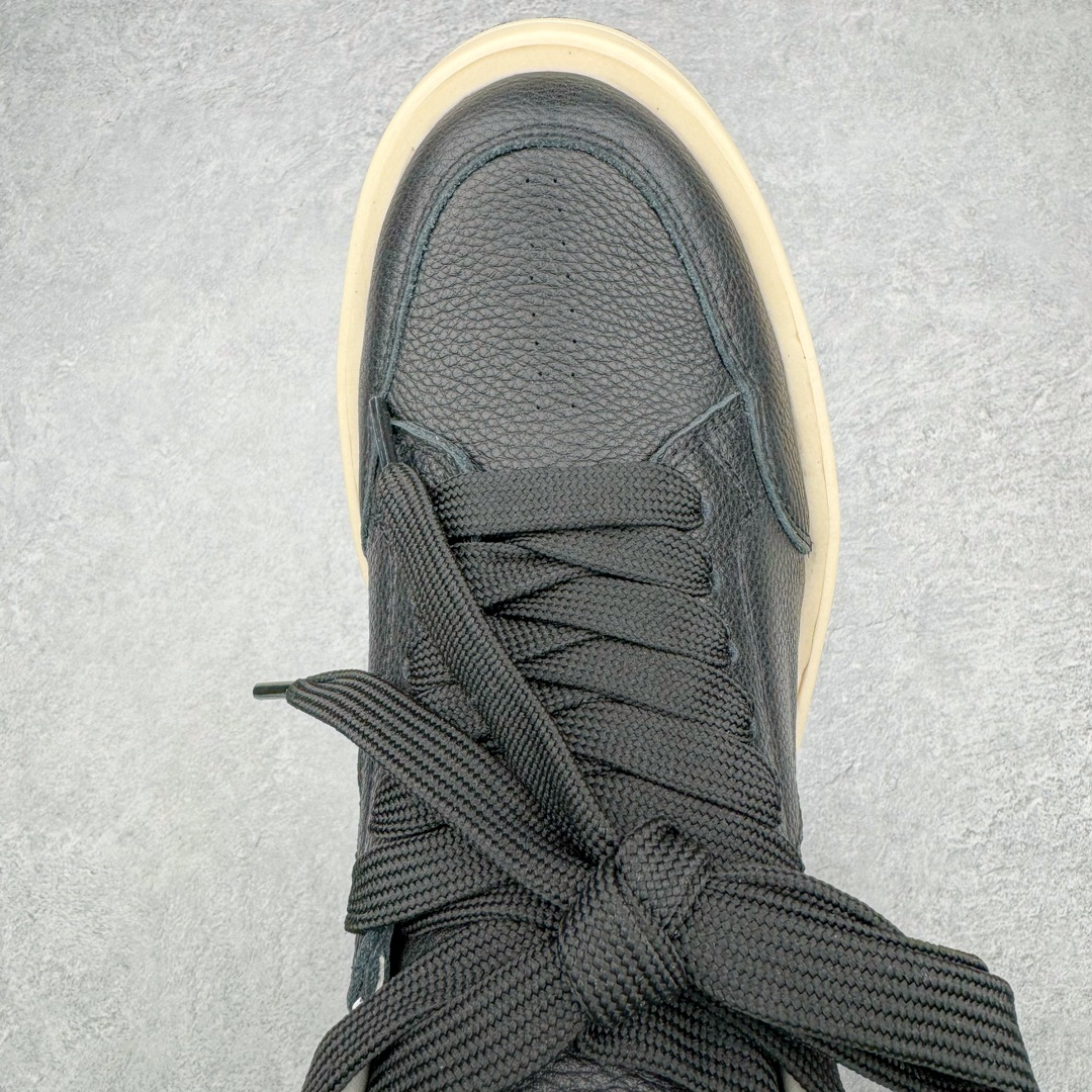 图片[4]-＃DG纯原 Rick Owens DRKSHDW x Converse TURBODRK Weapon RO瑞克欧文斯匡威联名摩登厚底运动板鞋 黑色 以 80 年代的经典篮球鞋 Weapon 为灵感 带来新诠释 超厚鞋底 高帮鞋身以及夸张的鞋舌设计都充满 Rick Owens 式的美学 原厂楦头纸板裁片完全1：1对位复模 这样最后合模拼接的时候鞋型才能以最完美的形态展现 区别于市面上所有看图做货版本 导致整个鞋型完全不对味 臃肿肥胖 根本没有展现出原版的味道 原版的灵魂就在五角星的位置 不同码数上的比例是有区别的 原版整体是修长的 皮料根据原厂色号经过了历时 3个月无数次修改 终于调整到和原版最为接近的同色摔纹荔枝皮 因为毕竟官方多次补货 官方的皮料颜色或多或少都会有稍微的色差 属于正常现象 我们买回来的几双正品样板也会有区别 鞋底模具重新开模 独立私模三色tpu橡胶组合大底 1个码数一套模具 这样做的好处的码数比较合脚 区别市场上共码普通版本 单色同色橡胶大底 尺码：35 36 37 38 38.5 39 40 40.5 41 42 42.5 43 44 44.5 45 46-选品中心