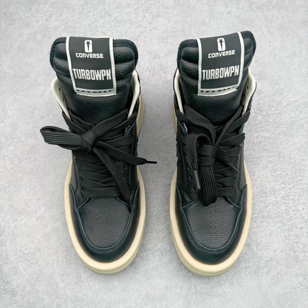 图片[2]-＃DG纯原 Rick Owens DRKSHDW x Converse TURBODRK Weapon RO瑞克欧文斯匡威联名摩登厚底运动板鞋 黑色 以 80 年代的经典篮球鞋 Weapon 为灵感 带来新诠释 超厚鞋底 高帮鞋身以及夸张的鞋舌设计都充满 Rick Owens 式的美学 原厂楦头纸板裁片完全1：1对位复模 这样最后合模拼接的时候鞋型才能以最完美的形态展现 区别于市面上所有看图做货版本 导致整个鞋型完全不对味 臃肿肥胖 根本没有展现出原版的味道 原版的灵魂就在五角星的位置 不同码数上的比例是有区别的 原版整体是修长的 皮料根据原厂色号经过了历时 3个月无数次修改 终于调整到和原版最为接近的同色摔纹荔枝皮 因为毕竟官方多次补货 官方的皮料颜色或多或少都会有稍微的色差 属于正常现象 我们买回来的几双正品样板也会有区别 鞋底模具重新开模 独立私模三色tpu橡胶组合大底 1个码数一套模具 这样做的好处的码数比较合脚 区别市场上共码普通版本 单色同色橡胶大底 尺码：35 36 37 38 38.5 39 40 40.5 41 42 42.5 43 44 44.5 45 46-选品中心