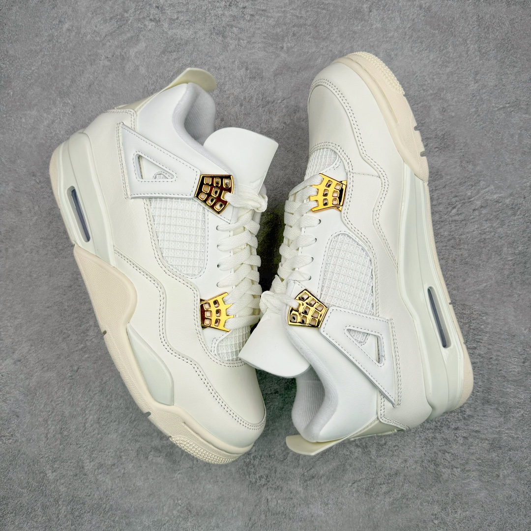 图片[3]-零售💰410 ＃PK纯原 Air Jordan AJ4 Retro 盐白金属扣 AQ9129-170 全套原纸板楦头开发 原厂特供皮料加持 确保原汁原味 完美呈现四代版型 一比一鞋头弧度高度鞋身弧度 数据细节工艺流程均保持原鞋一致 原厂TPU网格鞋带扣 正确内里网布 菱角分明不变形无多余毛边 柔软性质感一致于原鞋 原厂织唛标 原厂飞人电绣工艺 尾指中部跳三针 独家绑鞋带手法 印刷中底布 四线拉帮 米色美纹纸贴合固定 进口港宝加持 后跟自然饱满 全鞋荧光划线卡点 追求极致完美 每一双都是工艺品 多重QC质检 超越公司货的品控标准 实实在在的免检产品 尺码：40 40.5 41 42 42.5 43 44 44.5 45 46 47.5 编码：by4936010-运动鞋