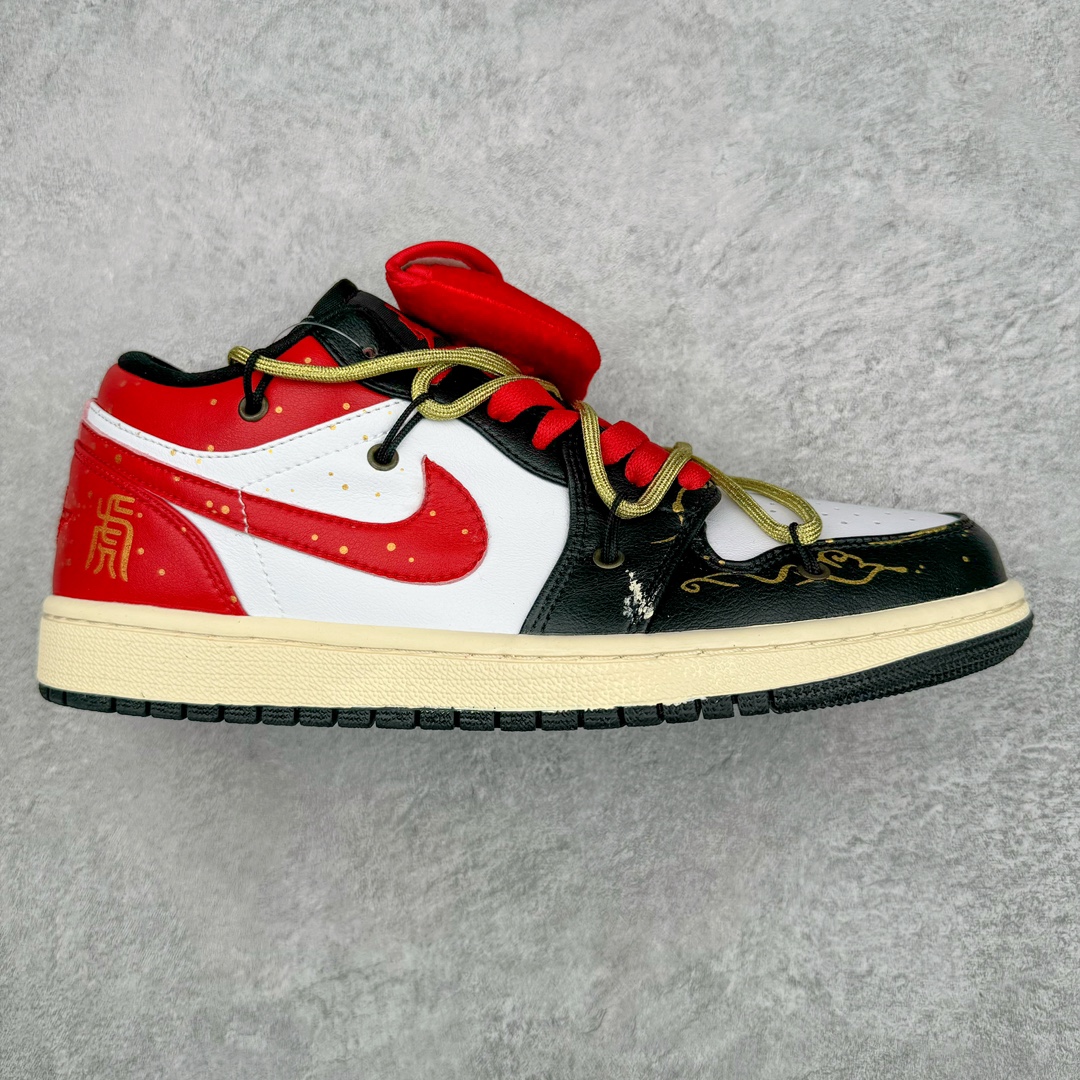 图片[6]-💰110 ＃福利特价‼Air Jordan AJ1 Low 解构绑带低帮系列 原厂内置气垫魔块 A模大底 头层小牛皮 鞋舌AJ原厂专用牛津布+AJ专用反口珍珠布+原厂无杂质高弹内里海棉+特殊封边弹力鞋带 SIZE：36 36.5 37.5 38 38.5 39 40 40.5 41 42 42.5 43 44 44.5 45 46 编码：Qby1936080-运动鞋