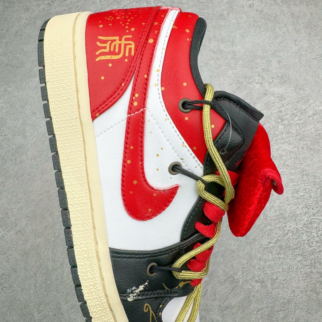 图片[6]-💰110 ＃福利特价‼Air Jordan AJ1 Low 解构绑带低帮系列 原厂内置气垫魔块 A模大底 头层小牛皮 鞋舌AJ原厂专用牛津布+AJ专用反口珍珠布+原厂无杂质高弹内里海棉+特殊封边弹力鞋带 SIZE：36 36.5 37.5 38 38.5 39 40 40.5 41 42 42.5 43 44 44.5 45 46 编码：Qby1936080-运动鞋