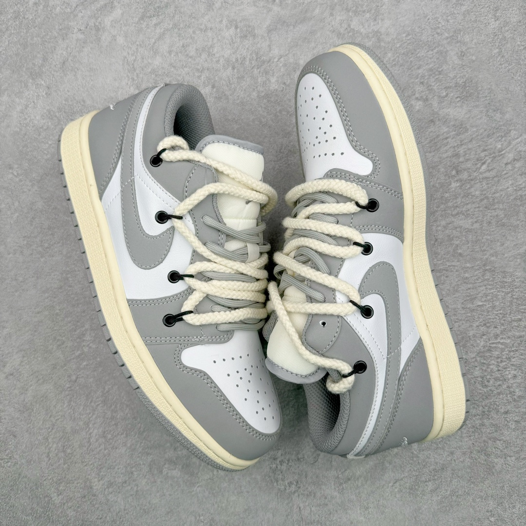 图片[3]-💰110 ＃福利特价‼Air Jordan AJ1 Low 解构绑带低帮系列 原厂内置气垫魔块 A模大底 头层小牛皮 鞋舌AJ原厂专用牛津布+AJ专用反口珍珠布+原厂无杂质高弹内里海棉+特殊封边弹力鞋带 SIZE：36 36.5 37.5 38 38.5 39 40 40.5 41 42 42.5 43 44 44.5 45 46 编码：Qby1936080-运动鞋