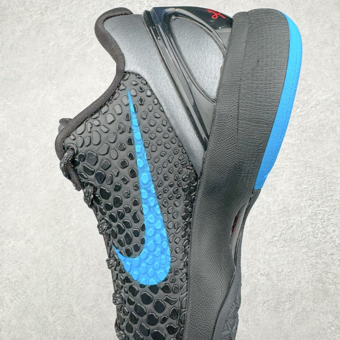 图片[7]-零售💰510 ＃WM NK Zoom Kobe 6 科比六代实战篮球鞋 429659-016 欧美外贸平台特供版 全网唯一开发至49.5 50.5码 主攻中端市场 全套原纸板楦头开发 确保原汁原味 完美呈现版型 一比一鞋头弧度高度鞋身弧度 细节品控鞋型完美 原厂TPU网格鞋带扣 正确内里网布 前后气垫加持 信仰绝不减配 全复合式的鞋面 内层为透气网面 中层加载Fly wire科技 而外层则用聚氨酯岛状结构塑造出非常逼真的蛇麟纹路 多层的鞋面结构带来了更好的透气性和更有针对性的保护 加入了双层记忆海绵鞋垫 可根据球员脚形自动调节以提高合脚度 使脚感更加柔软舒适 赋予球员非一般的球场舒适感受 独家前掌Zoom Turbo 后掌马蹄Zoom缓震 内置全真动态飞线 独家复刻U型缓震垫带独立钢印 十年情怀 这里完美落地 一个月独家售后 为实战保驾护航 尺码：41 42 42.5 43 44 44.5 45 45.5 46 47.5 48.5 49.5 50.5 编码：by5936010-运动鞋