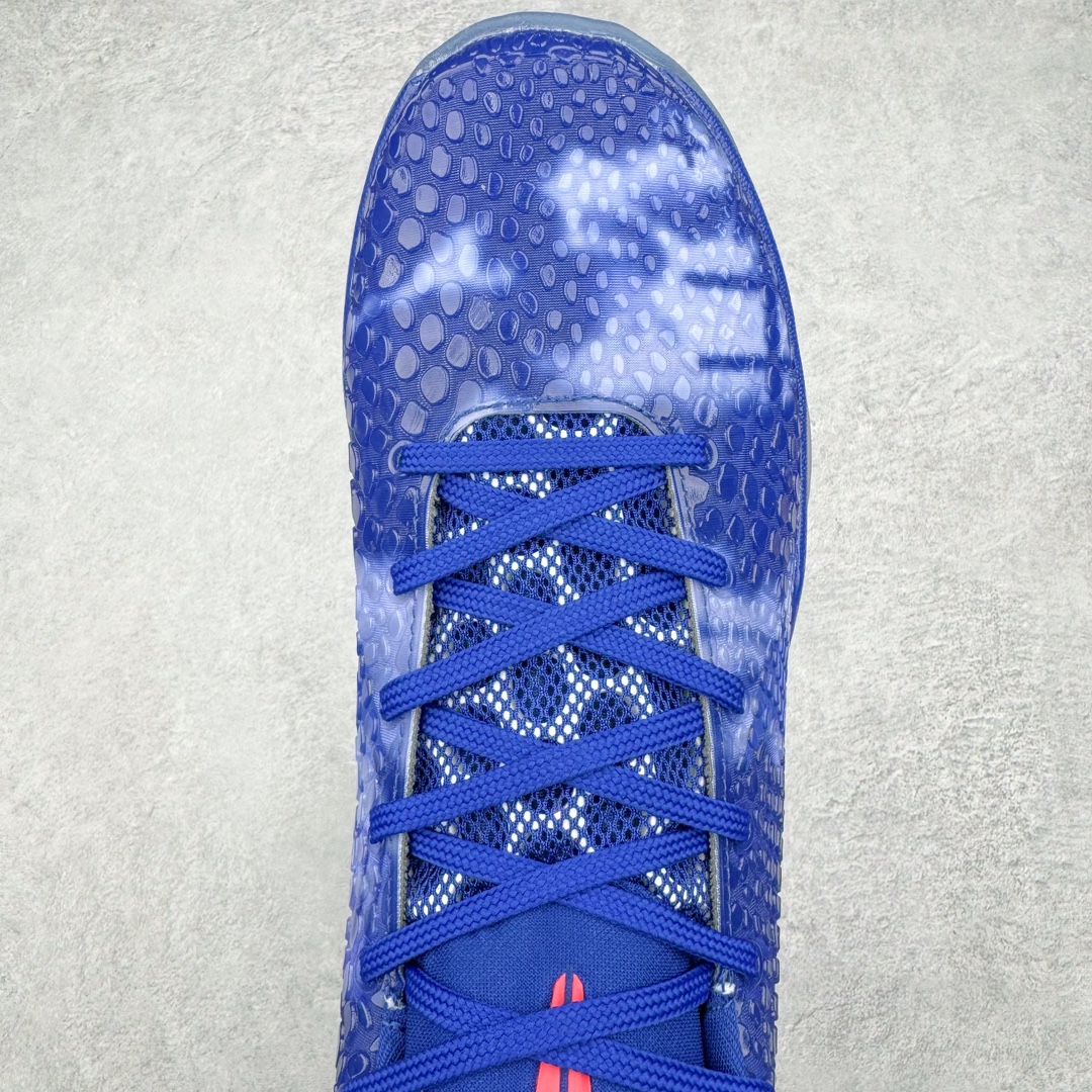 图片[4]-零售💰510 ＃WM NK Zoom Kobe 6 科比六代实战篮球鞋 448693-400 欧美外贸平台特供版 全网唯一开发至49.5 50.5码 主攻中端市场 全套原纸板楦头开发 确保原汁原味 完美呈现版型 一比一鞋头弧度高度鞋身弧度 细节品控鞋型完美 原厂TPU网格鞋带扣 正确内里网布 前后气垫加持 信仰绝不减配 全复合式的鞋面 内层为透气网面 中层加载Fly wire科技 而外层则用聚氨酯岛状结构塑造出非常逼真的蛇麟纹路 多层的鞋面结构带来了更好的透气性和更有针对性的保护 加入了双层记忆海绵鞋垫 可根据球员脚形自动调节以提高合脚度 使脚感更加柔软舒适 赋予球员非一般的球场舒适感受 独家前掌Zoom Turbo 后掌马蹄Zoom缓震 内置全真动态飞线 独家复刻U型缓震垫带独立钢印 十年情怀 这里完美落地 一个月独家售后 为实战保驾护航 尺码：41 42 42.5 43 44 44.5 45 45.5 46 47.5 48.5 49.5 50.5 编码：by5936010-运动鞋