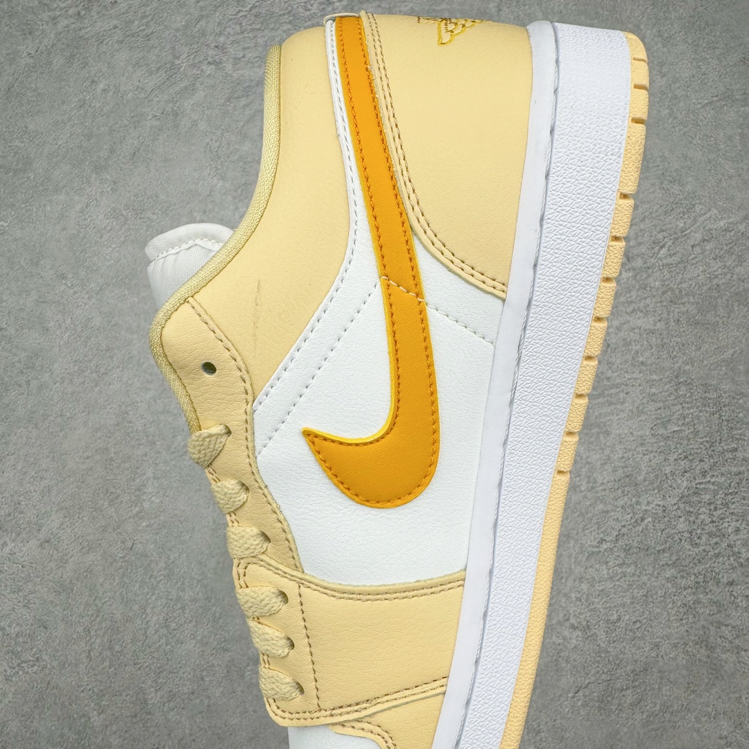 图片[7]-💰180 ＃K版 Air Jordan AJ1 Low 低帮 米黄 DC0774-170 全新流水线出品 DT版本唯一平替选择 市场第二梯队最强版 全部原鞋开发 原楦原纸板开发 全鞋电脑针车 原厂内置全掌气垫 原盒内在原标 唯一Zp原版鞋带绑法 免检产品 全新2022版型 全头层皮料 完美零毛边处理 原厂配置全掌气垫 价格定位良心 几十个配色陆续出货 SIZE：36 36.5 37.5 38 38.5 39 40 40.5 41 42 42.5 43 44 44.5 45 46 47.5 编码：by2936050-运动鞋