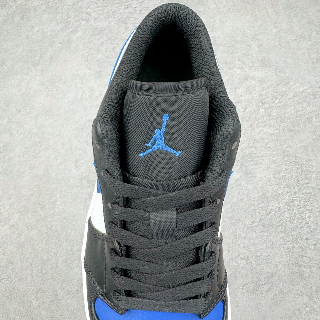 图片[5]-💰200 ＃DT纯原 Air Jordan AJ1 Low 黑白蓝 553558-140 终端优势供应 市面中低帮最具代表性版本没有之一 口碑大厂出品 品控大底版型不断改良更新 全套原纸板楦头开发 确保原汁原味 完美呈现版型 完美零毛边处理 原厂内置全掌气垫 价格定位良心 平台专用代工流水线出品 一眼公司既视感 拿到手的一瞬间就与众不同 碾压市面所有版本 全部原鞋开发 每一个配色都会采购原鞋确认细节 打破市面看图做货无好货之说 尺码：40 40.5 41 42 42.5 43 44 44.5 45 46 编码：by2936070-运动鞋