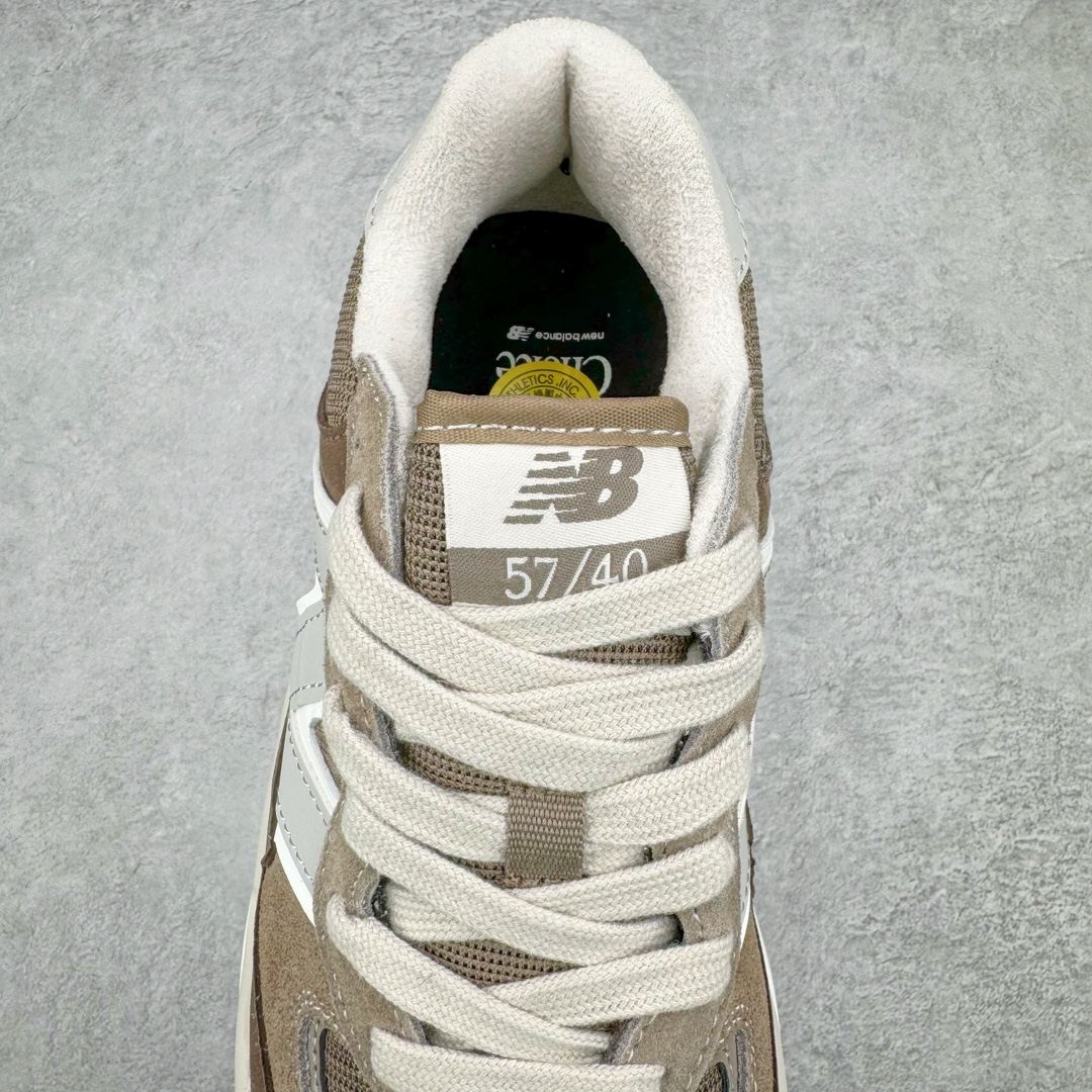 图片[5]-💰120 ＃福利特价‼New Balance/新百伦 NB5740系列复古休闲运动跑鞋 特别以1988年首度面世的经典574作为设计蓝本 保留574简约易衬的80s鞋型轮廓 同时再加以向90年代特立独行的抢眼美学致敬 凭借多种严选的优质素材重塑出让人耳目一新又充满层次感的革新中低结构 另一方面 为呼应90年代的巨大化潮流 鞋侧也点题采用了相应的巨大化N字Logo 并且加上反光细节点缀 再结合同样启发自574并经过改良的抓地鞋底 可谓集结两大年代的注目设计元素 尺码：36 36.5 37 37.5 38 38.5 39 40 40.5 41 42 42.5 43 44 45 编码：by1936090-运动鞋