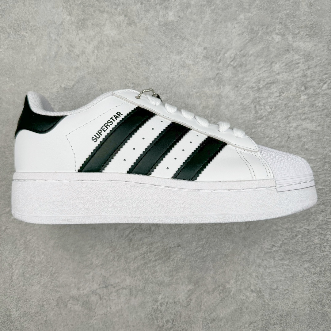 图片[8]-＃H11纯原 AD Originals Superstar 经典复古贝壳头厚底板鞋 诞生于1969年 是第一双将全皮面鞋 身与橡胶鞋头结合在一起的低帮篮球鞋 Superstar最开始 是作为高帮篮球鞋Pro Model的低帮版本而出现的 但因为其独特和醒目的橡胶鞋头造型而让大家熟知 被大家形象地称为\\\”shelltoe\\\”贝壳头 在70年代的美国职业篮球场上 接近3/4的NBA球员都将这双Superstar作为场上用鞋 80年代之后 经过不断的改良和发展 Superstar逐渐成为横跨时装、音乐、街头文化、休闲和运动等各大领域的时尚潮鞋 尺码：36 36.5 37 38 38.5 39 40 40.5 41 42 42.5 43 44 44.5 45-选品中心