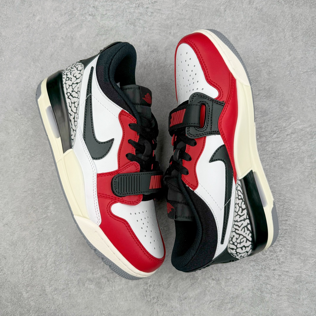 图片[3]-💰190 ＃PB Air Jordan Legacy AJ312 Low 低帮复古篮球鞋 芝加哥白红 CD7069-106 市场最强独一档产物 全套原纸板楦头开发 原厂大底磨具加持立体防滑纹理 原档数据后跟TPU子母扣魔术贴 原装可视Air Sole气垫 原汁原味最完美的312代版型 唯一正确鞋头趴度弧度高度鞋身腰线 进口港宝加持 后跟自然饱满 全鞋荧光划线卡点 追求极致完美 每一双都是工艺品 多重QC质检 超越公司货的品控标准 实实在在的免检产品 鞋身采用了皮革材质打造 横跨鞋面的魔术贴十分吸睛 侧面的Swoosh Logo的一部分被鞋面遮挡了一部分 颇具玩味 魔术贴上标有NK标识 而鞋舌上是Jordan的经典红色飞翼Logo 后跟和鞋底均采用了AJ3的设计 后跟上同样也使用了经典的爆裂纹图案 SIZE：36 36.5 37.5 38 38.5 39 40 40.5 41 42 42.5 43 44 44.5 45 46 47.5 编码：by2936060-运动鞋