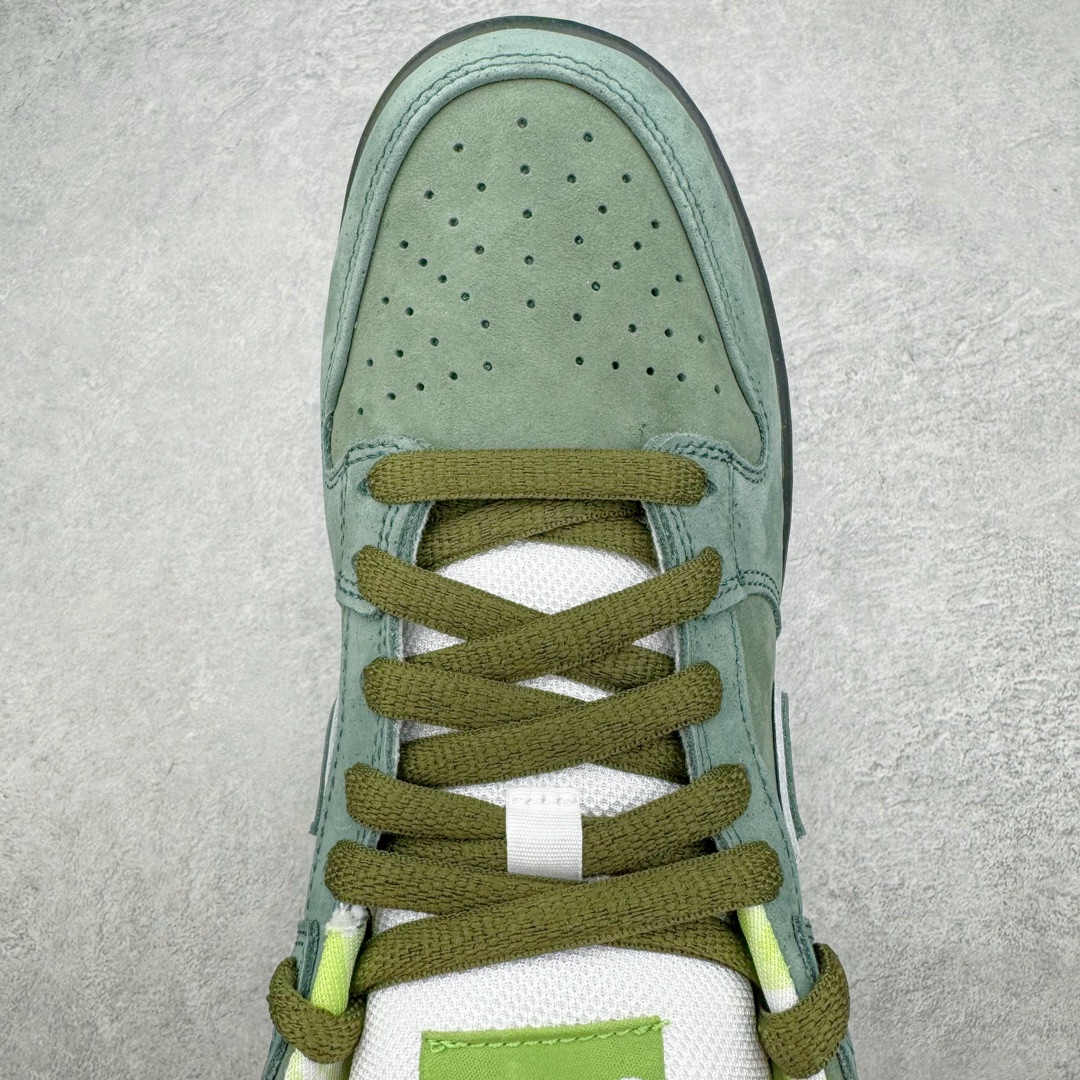 图片[4]-零售💰330 ＃G版纯原 Concepts x NK SB Dunk Low \”Green Lobster\” 联名绿龙虾 BV1310-337 独家原厂航空铝磨具打磨大底 鞋头坡度极致还原 原盒原配 圈内天花板工艺 原厂冲刀 超高清洁度 全鞋零毛边皮料切割 全套原楦原模倾力打造完美版型 采用原厂百宏鞋带以及原厂百宏织唛舌标 内标可供原厂几率过验 原厂中底布黄色点胶 原厂中底布拉帮走线遵循公司‼️SIZE：35.5 36 36.5 37.5 38 38.5 39 40 40.5 41 42 42.5 43 44 44.5 45 46 47.5 编码：by3936030-运动鞋