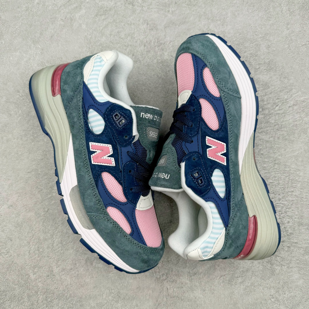 图片[3]-💰210 New Balance 新百伦NB992总统复古慢跑鞋 正确3M反光细节 原楦原纸版开发 正确6层组合底模精密开发 后跟透明TPU水晶装饰条稳固 沿用了引以为傲的跑鞋手工技艺 采用猪皮绒面并包裹局部透气网面的鞋身设计 菱网鞋舌上刻有New Balance USA 鞋面依旧身着经典的大热之灰 彰显了其高端的品质身份 尺码：36 37 37.5 38 38.5 39 40 40.5 41.5 42 42.5 43 44 45 编码：Jby2936080-运动鞋