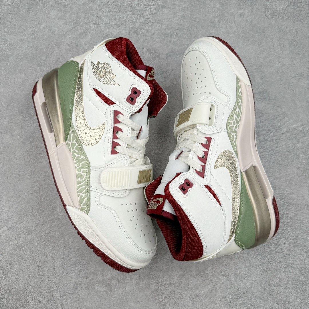 图片[3]-💰220 ＃KZ神版 Air Jordan Legacy AJ312 High 高帮复古篮球鞋 CNY龙年限定 帆白绿 FZ5047-120 市场最强独一档产物 全套原纸板楦头开发 原厂大底磨具加持立体防滑纹理 原档数据后跟TPU子母扣魔术贴 原装可视Air Sole气垫 原汁原味最完美的312代版型 唯一正确鞋头趴度弧度高度鞋身腰线 进口港宝加持 后跟自然饱满 全鞋荧光划线卡点 追求极致完美 每一双都是工艺品 多重QC质检 超越公司货的品控标准 实实在在的免检产品 鞋身采用了皮革材质打造 横跨鞋面的魔术贴十分吸睛 侧面的Swoosh Logo的一部分被鞋面遮挡了一部分 颇具玩味 魔术贴上标有NK标识 而鞋舌上是Jordan的经典红色飞翼Logo 后跟和鞋底均采用了AJ3的设计 后跟上同样也使用了经典的爆裂纹图案 SIZE：36 36.5 37.5 38 38.5 39 40 40.5 41 42 42.5 43 44 44.5 45 编码：by2936090-运动鞋