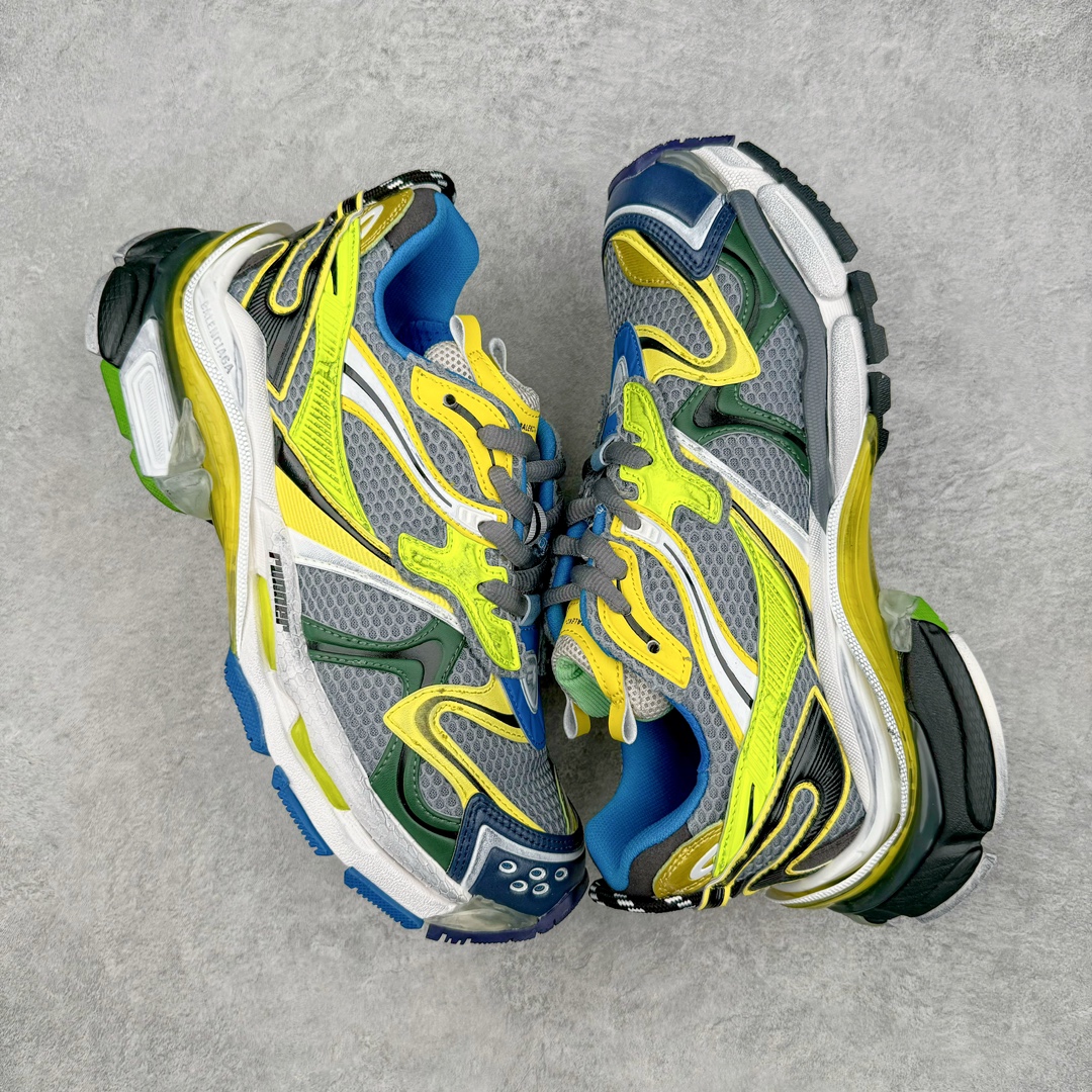 图片[3]-＃VG零售版 BALENCIAGA Runner Sneaker 巴黎世家七代慢跑系列低帮复古野跑潮流运动鞋老爹鞋 尼龙和网布材质 磨损效果 鞋头边缘印有尺码 背面浮印尺码 外侧印有跑者徽标 鞋舌刺绣 Balenciaga 品牌标识 鞋跟背面 Balenciaga品牌标识 材质采用65%聚氨酯、35%聚酯纤维 全新 Runner 鞋型轮廓借鉴于 2000 年初的复古线条 搭载大网眼面料制成鞋面基础，由粉色、白色尼龍与橡胶质地覆盖鞋面诠释线条感 当中透过几道手缝线与折损痕更是精准的掌握历经时间淬炼的破旧痕迹 延续其手法至鞋领、鞋跟、鞋带、中底等部分均饰有破损及脏污之貌 尤其是鞋领处与鞋带孔眼条更是采用不规则做旧技术将内容物泡棉随机露出 尺码：35 36 37 38 39 40 41 42 43 44 45 46-选品中心