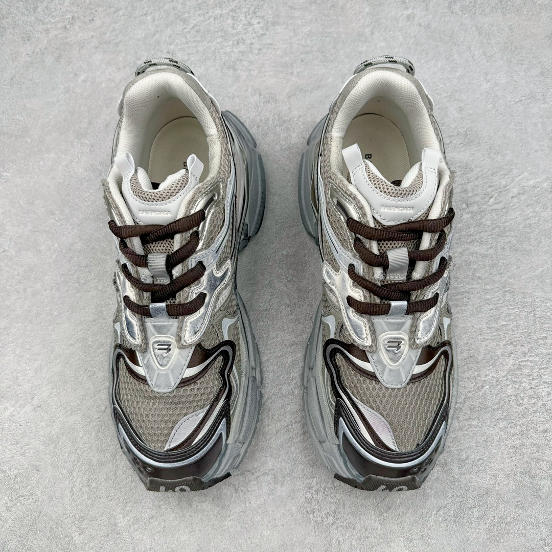 图片[2]-＃VG零售版 BALENCIAGA Runner Sneaker 巴黎世家七代慢跑系列低帮复古野跑潮流运动鞋老爹鞋 尼龙和网布材质 磨损效果 鞋头边缘印有尺码 背面浮印尺码 外侧印有跑者徽标 鞋舌刺绣 Balenciaga 品牌标识 鞋跟背面 Balenciaga品牌标识 材质采用65%聚氨酯、35%聚酯纤维 全新 Runner 鞋型轮廓借鉴于 2000 年初的复古线条 搭载大网眼面料制成鞋面基础，由粉色、白色尼龍与橡胶质地覆盖鞋面诠释线条感 当中透过几道手缝线与折损痕更是精准的掌握历经时间淬炼的破旧痕迹 延续其手法至鞋领、鞋跟、鞋带、中底等部分均饰有破损及脏污之貌 尤其是鞋领处与鞋带孔眼条更是采用不规则做旧技术将内容物泡棉随机露出 尺码：35 36 37 38 39 40 41 42 43 44 45 46-选品中心