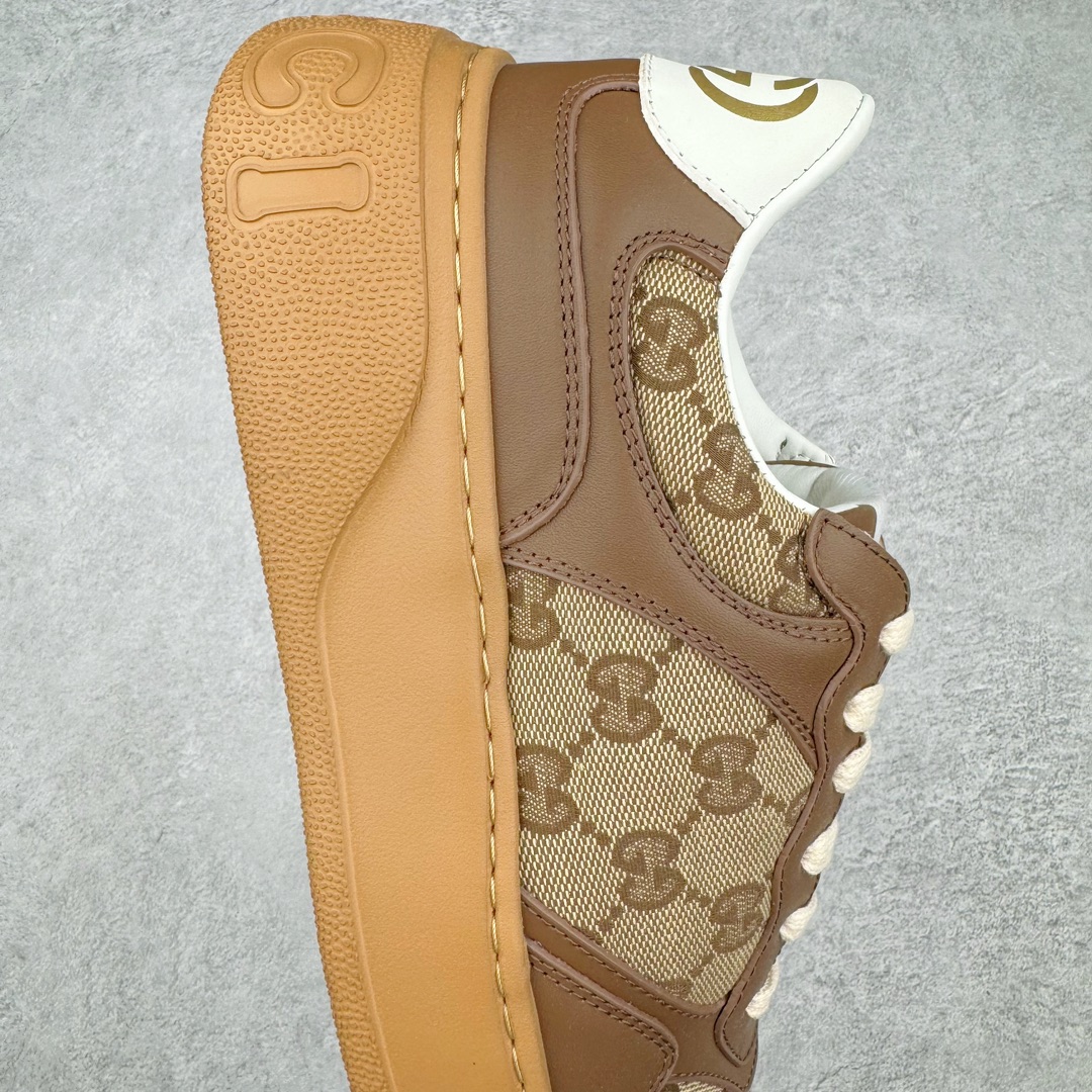 图片[6]-＃纯原福利 Gucci Chunky B Screener GG 古驰饼干鞋运动休闲鞋系列 纯原级别 原版盒子 官方一致原版 原标原盒 官方全套配件 原装雪梨形超软沙绒纸团 手工上线 不开胶 该品牌鞋款在制作中使用的是环保植物胶水 采用版凝胶技术(空胶工艺）存在一些缝隙属于正常现象 不用担心会影响到您的正常使用效果 采用厚底结构 巧妙运用外观设计、配色和材质三重元素 展现出复古风范 别致的橡胶鞋底 搭配米色和乌木色经典GG帆布鞋身及同色调皮革滚边 突显时尚大气的品味 尺码：35 36 37 38 39 40 41 42 43 44 45-选品中心