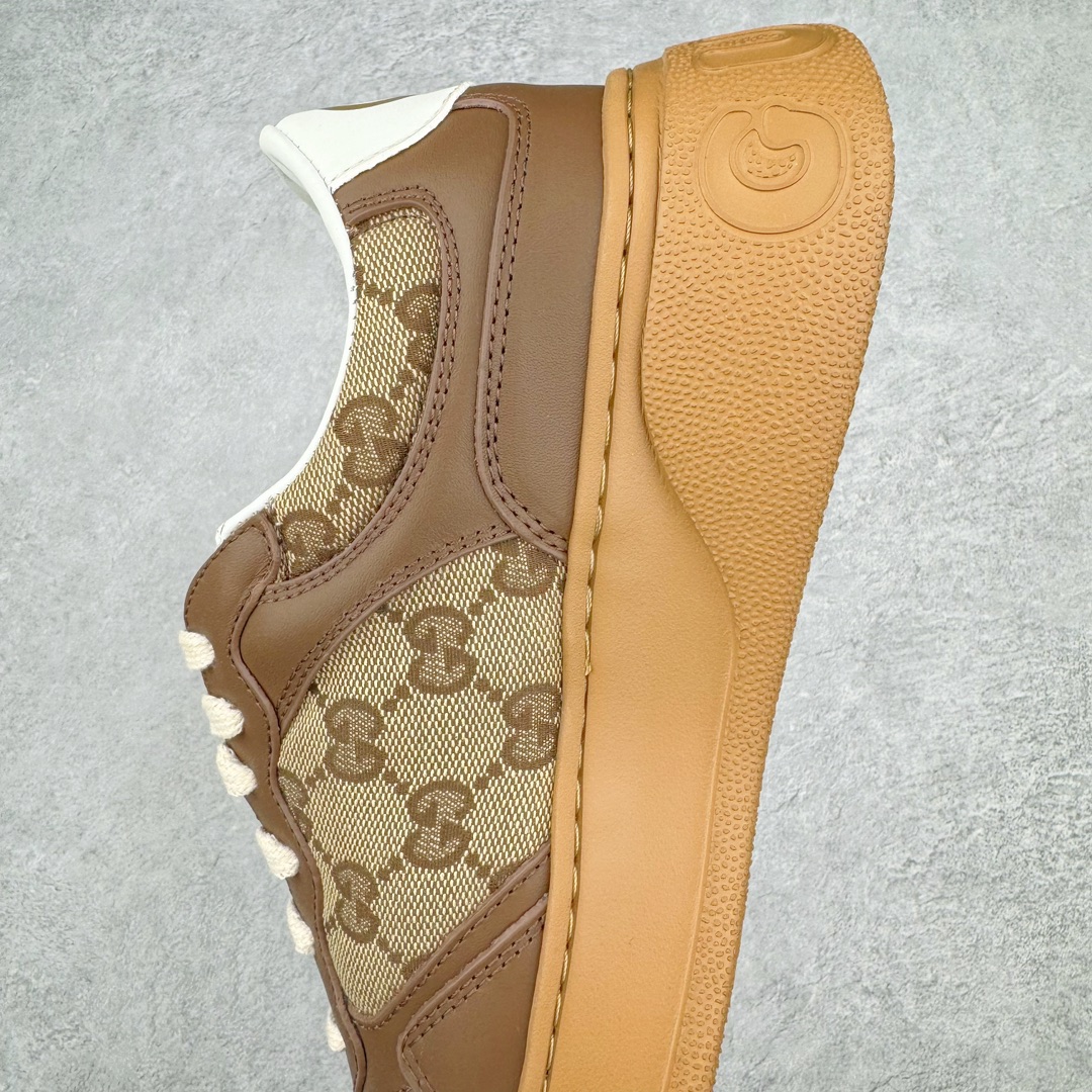 图片[7]-＃纯原福利 Gucci Chunky B Screener GG 古驰饼干鞋运动休闲鞋系列 纯原级别 原版盒子 官方一致原版 原标原盒 官方全套配件 原装雪梨形超软沙绒纸团 手工上线 不开胶 该品牌鞋款在制作中使用的是环保植物胶水 采用版凝胶技术(空胶工艺）存在一些缝隙属于正常现象 不用担心会影响到您的正常使用效果 采用厚底结构 巧妙运用外观设计、配色和材质三重元素 展现出复古风范 别致的橡胶鞋底 搭配米色和乌木色经典GG帆布鞋身及同色调皮革滚边 突显时尚大气的品味 尺码：35 36 37 38 39 40 41 42 43 44 45-选品中心