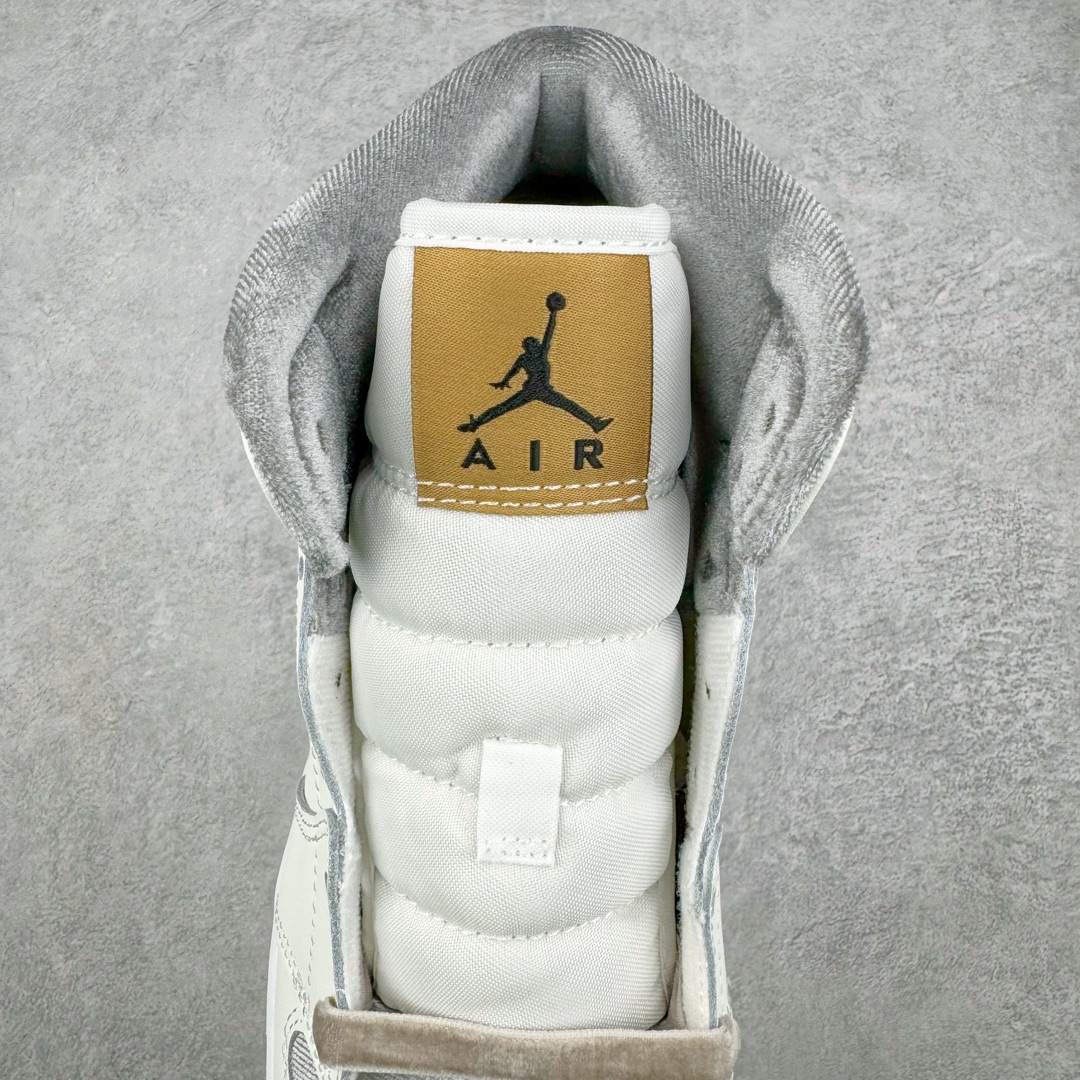 图片[5]-💰230 ＃DT纯原 Air Jordan AJ1 Mid 中帮 米灰 FB9899-100 终端优势供应 市面中低帮最具代表性版本没有之一 口碑大厂出品 品控大底版型不断改良更新 全套原纸板楦头开发 确保原汁原味 完美呈现版型 完美零毛边处理 原厂内置全掌气垫 价格定位良心 平台专用代工流水线出品 一眼公司既视感 拿到手的一瞬间就与众不同 碾压市面所有版本 全部原鞋开发 每一个配色都会采购原鞋确认细节 打破市面看图做货无好货之说 SIZE：40 40.5 41 42 42.5 43 44 44.5 45 46 编码：by3936000-运动鞋