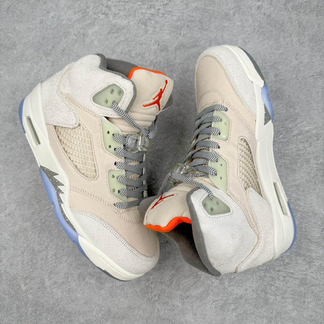 图片[3]-💰250 ＃外贸版 Air Jordan AJ5 SE Craft 米灰 货号：FD9222-180 鞋身整体以皮革与麂皮材质拼接设计，配色方面以米白色为主色调，整体营造出极强的层次感。鞋带部分使用了黑白拼色设计，鞋舌处的Jumpman Logo也采用橙色点缀，使整体更加亮眼。中底部分AJ5标志性的锯齿也采用银色点缀，鞋底采用白色中底搭配半透明橡胶外底呈现，为整个设计收尾。原纸板楦头开发 进口头层皮料 完美鞋型匹配公司货 正确鞋舌立体高频 最新原厂底模 大底卡色咬花完美 鞋柜必备鞋款 终端现货供应 尺码：36 36.5 37.5 38 38.5 39 40 40.5 41 42 42.5 43 44 44.5 45 46 47.5 编码：Lby3936020-运动鞋