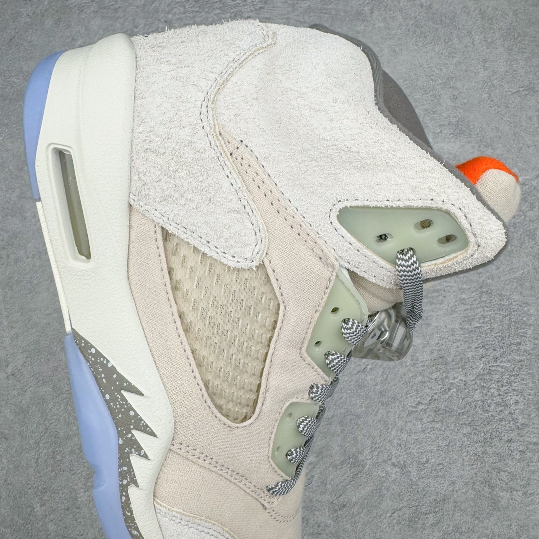 图片[6]-💰250 ＃外贸版 Air Jordan AJ5 SE Craft 米灰 货号：FD9222-180 鞋身整体以皮革与麂皮材质拼接设计，配色方面以米白色为主色调，整体营造出极强的层次感。鞋带部分使用了黑白拼色设计，鞋舌处的Jumpman Logo也采用橙色点缀，使整体更加亮眼。中底部分AJ5标志性的锯齿也采用银色点缀，鞋底采用白色中底搭配半透明橡胶外底呈现，为整个设计收尾。原纸板楦头开发 进口头层皮料 完美鞋型匹配公司货 正确鞋舌立体高频 最新原厂底模 大底卡色咬花完美 鞋柜必备鞋款 终端现货供应 尺码：36 36.5 37.5 38 38.5 39 40 40.5 41 42 42.5 43 44 44.5 45 46 47.5 编码：Lby3936020-运动鞋