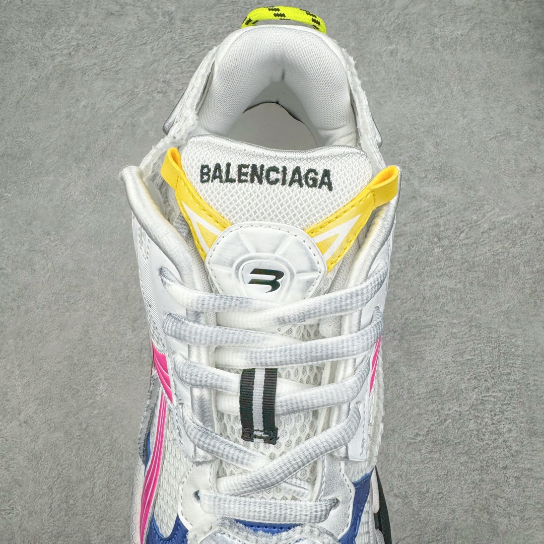 图片[5]-💰450 ＃OK纯原 BALENCIAGA Runner Sneaker 巴黎世家七代慢跑系列低帮复古野跑潮流运动鞋老爹鞋 尼龙和网布材质 磨损效果 鞋头边缘印有尺码 背面浮印尺码 外侧印有跑者徽标 鞋舌刺绣 Balenciaga 品牌标识 鞋跟背面 Balenciaga品牌标识 材质采用65%聚氨酯、35%聚酯纤维 全新 Runner 鞋型轮廓借鉴于 2000 年初的复古线条 搭载大网眼面料制成鞋面基础，由粉色、白色尼龍与橡胶质地覆盖鞋面诠释线条感 当中透过几道手缝线与折损痕更是精准的掌握历经时间淬炼的破旧痕迹 延续其手法至鞋领、鞋跟、鞋带、中底等部分均饰有破损及脏污之貌 尤其是鞋领处与鞋带孔眼条更是采用不规则做旧技术将内容物泡棉随机露出 尺码：35 36 37 38 39 40 41 42 43 44 45 46 编码：by5936020-运动鞋