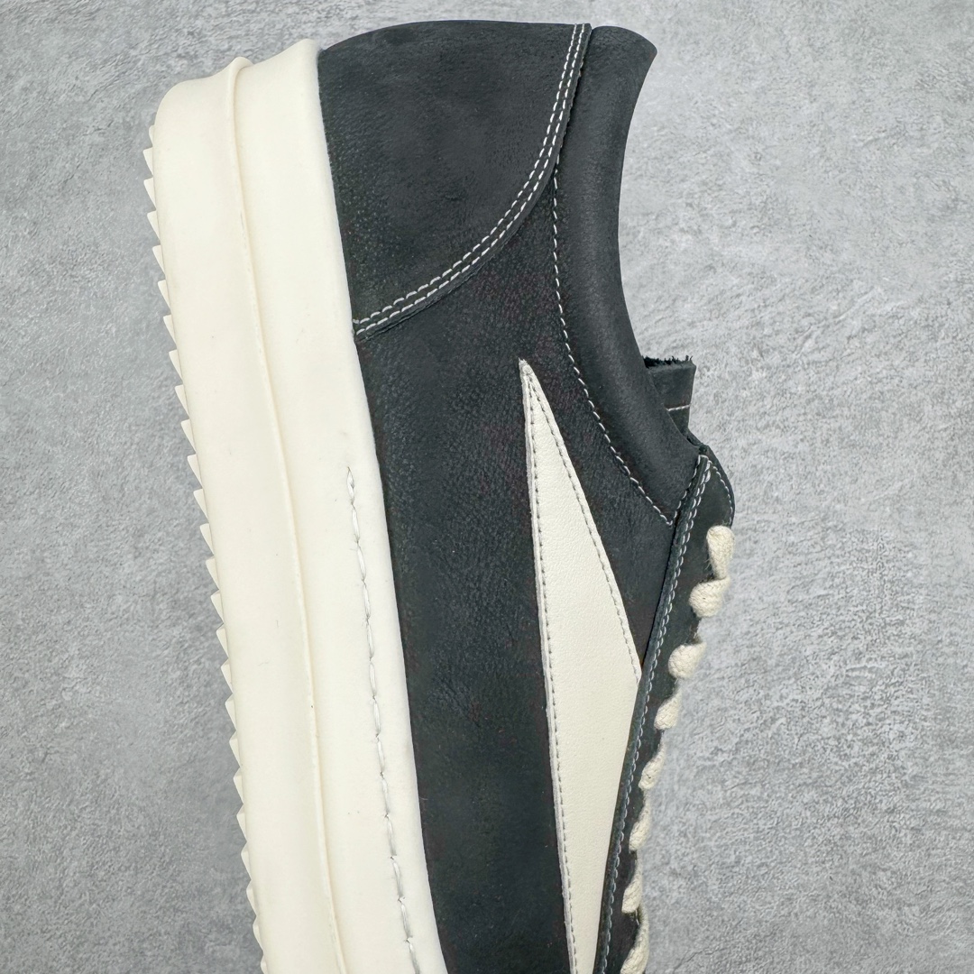 图片[6]-💰430 ＃BG纯原 Rick Owens FW23 LUXOR 瑞克·欧文斯低帮皮面时尚运动板鞋 ZP拆解原版1:1复模裁片纸格 力求做到0错位 这样才能达到和zp一致的鞋型味道 历时3月重新开模 采用进口cnc数控机床开发对版独家tpu奶香大底 区别于市场所有版本 zp同源全头层粒面小牛皮 达到和zp一致手感 原厂进口细纹布 万邦订购原厂高弹粉红色海绵 尺码：35 36 37 38 39 40 41 42 43 44 45 46 编码：by5936000-运动鞋