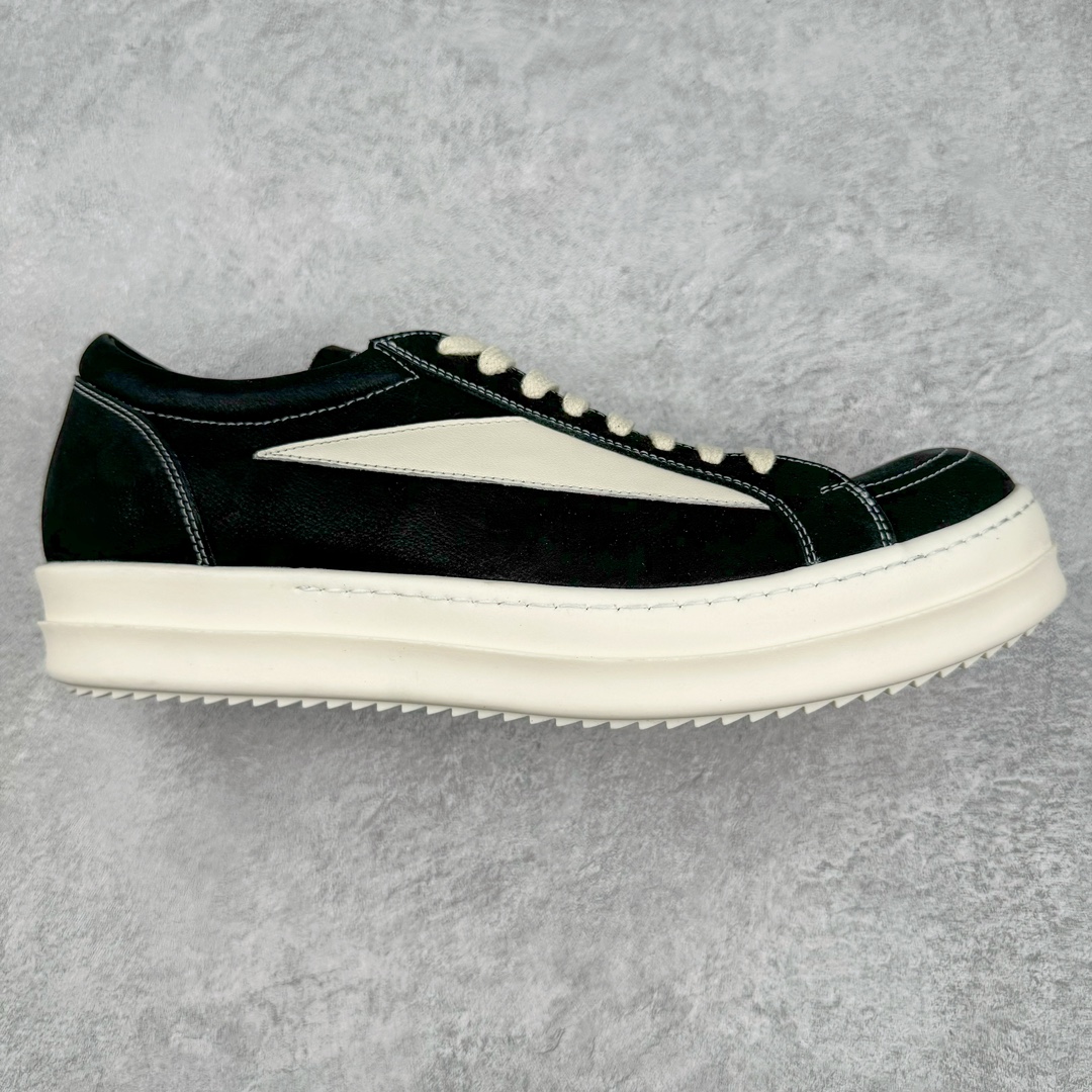 💰430 ＃BG纯原 Rick Owens FW23 LUXOR 瑞克·欧文斯低帮皮面时尚运动板鞋 ZP拆解原版1:1复模裁片纸格 力求做到0错位 这样才能达到和zp一致的鞋型味道 历时3月重新开模 采用进口cnc数控机床开发对版独家tpu奶香大底 区别于市场所有版本 zp同源全头层粒面小牛皮 达到和zp一致手感 原厂进口细纹布 万邦订购原厂高弹粉红色海绵 尺码：35 36 37 38 39 40 41 42 43 44 45 46 编码：by5936000-运动鞋