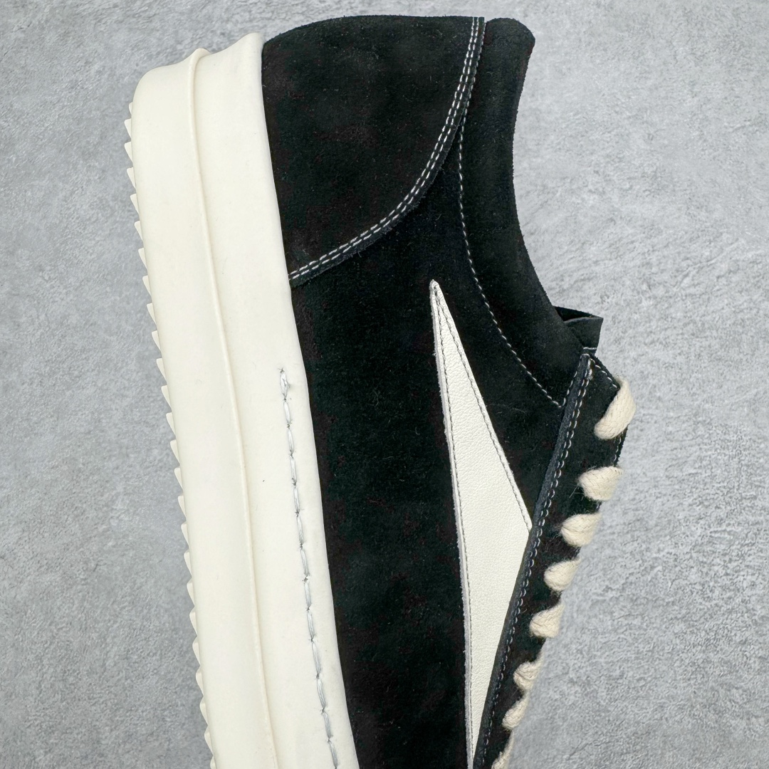 图片[6]-💰430 ＃BG纯原 Rick Owens FW23 LUXOR 瑞克·欧文斯低帮皮面时尚运动板鞋 ZP拆解原版1:1复模裁片纸格 力求做到0错位 这样才能达到和zp一致的鞋型味道 历时3月重新开模 采用进口cnc数控机床开发对版独家tpu奶香大底 区别于市场所有版本 zp同源全头层粒面小牛皮 达到和zp一致手感 原厂进口细纹布 万邦订购原厂高弹粉红色海绵 尺码：35 36 37 38 39 40 41 42 43 44 45 46 编码：by5936000-运动鞋