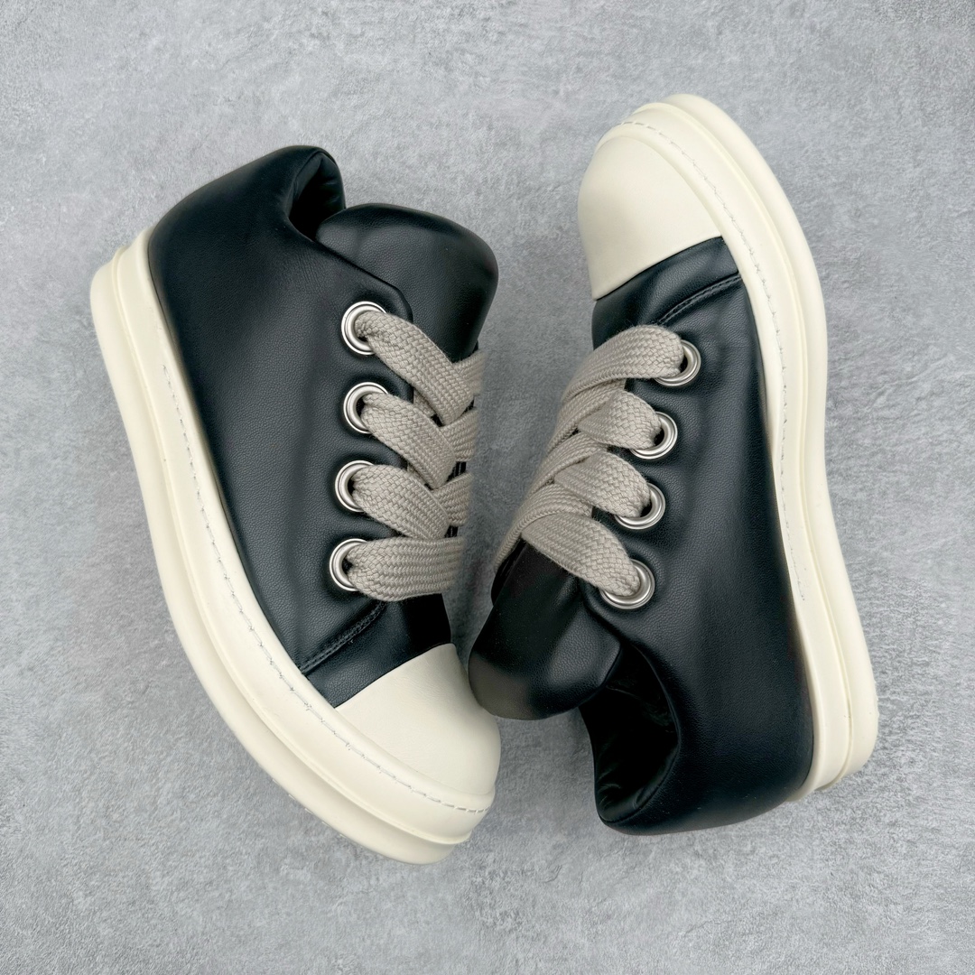 图片[3]-💰430 ＃BG纯原 Rick Owens FW23 LUXOR 瑞克·欧文斯低帮皮面时尚运动板鞋 ZP拆解原版1:1复模裁片纸格 力求做到0错位 这样才能达到和zp一致的鞋型味道 历时3月重新开模 采用进口cnc数控机床开发对版独家tpu奶香大底 区别于市场所有版本 zp同源全头层粒面小牛皮 达到和zp一致手感 原厂进口细纹布 万邦订购原厂高弹粉红色海绵 尺码：35 36 37 38 39 40 41 42 43 44 45 46 编码：by5936000-运动鞋