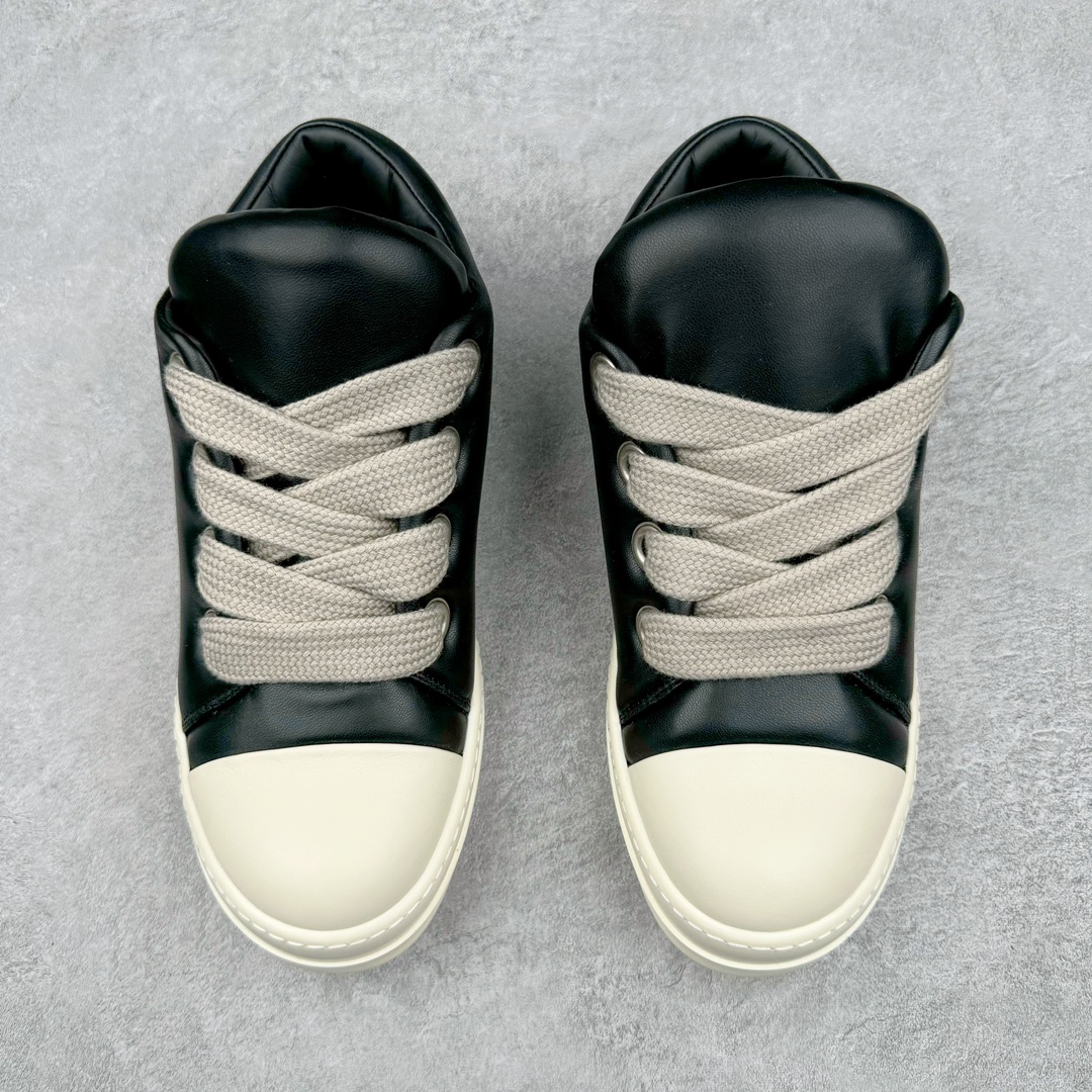 图片[2]-💰430 ＃BG纯原 Rick Owens FW23 LUXOR 瑞克·欧文斯低帮皮面时尚运动板鞋 ZP拆解原版1:1复模裁片纸格 力求做到0错位 这样才能达到和zp一致的鞋型味道 历时3月重新开模 采用进口cnc数控机床开发对版独家tpu奶香大底 区别于市场所有版本 zp同源全头层粒面小牛皮 达到和zp一致手感 原厂进口细纹布 万邦订购原厂高弹粉红色海绵 尺码：35 36 37 38 39 40 41 42 43 44 45 46 编码：by5936000-运动鞋