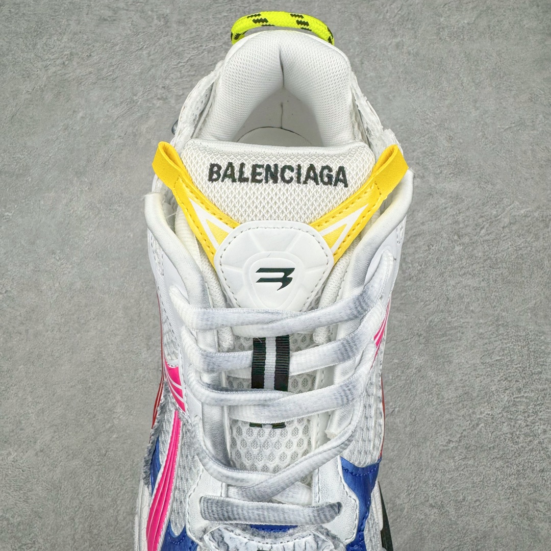 图片[5]-💰460 ＃VG零售版 BALENCIAGA Runner Sneaker 巴黎世家七代慢跑系列低帮复古野跑潮流运动鞋老爹鞋 尼龙和网布材质 磨损效果 鞋头边缘印有尺码 背面浮印尺码 外侧印有跑者徽标 鞋舌刺绣 Balenciaga 品牌标识 鞋跟背面 Balenciaga品牌标识 材质采用65%聚氨酯、35%聚酯纤维 全新 Runner 鞋型轮廓借鉴于 2000 年初的复古线条 搭载大网眼面料制成鞋面基础，由粉色、白色尼龍与橡胶质地覆盖鞋面诠释线条感 当中透过几道手缝线与折损痕更是精准的掌握历经时间淬炼的破旧痕迹 延续其手法至鞋领、鞋跟、鞋带、中底等部分均饰有破损及脏污之貌 尤其是鞋领处与鞋带孔眼条更是采用不规则做旧技术将内容物泡棉随机露出 尺码：35 36 37 38 39 40 41 42 43 44 45 46 编码：by5936030-运动鞋