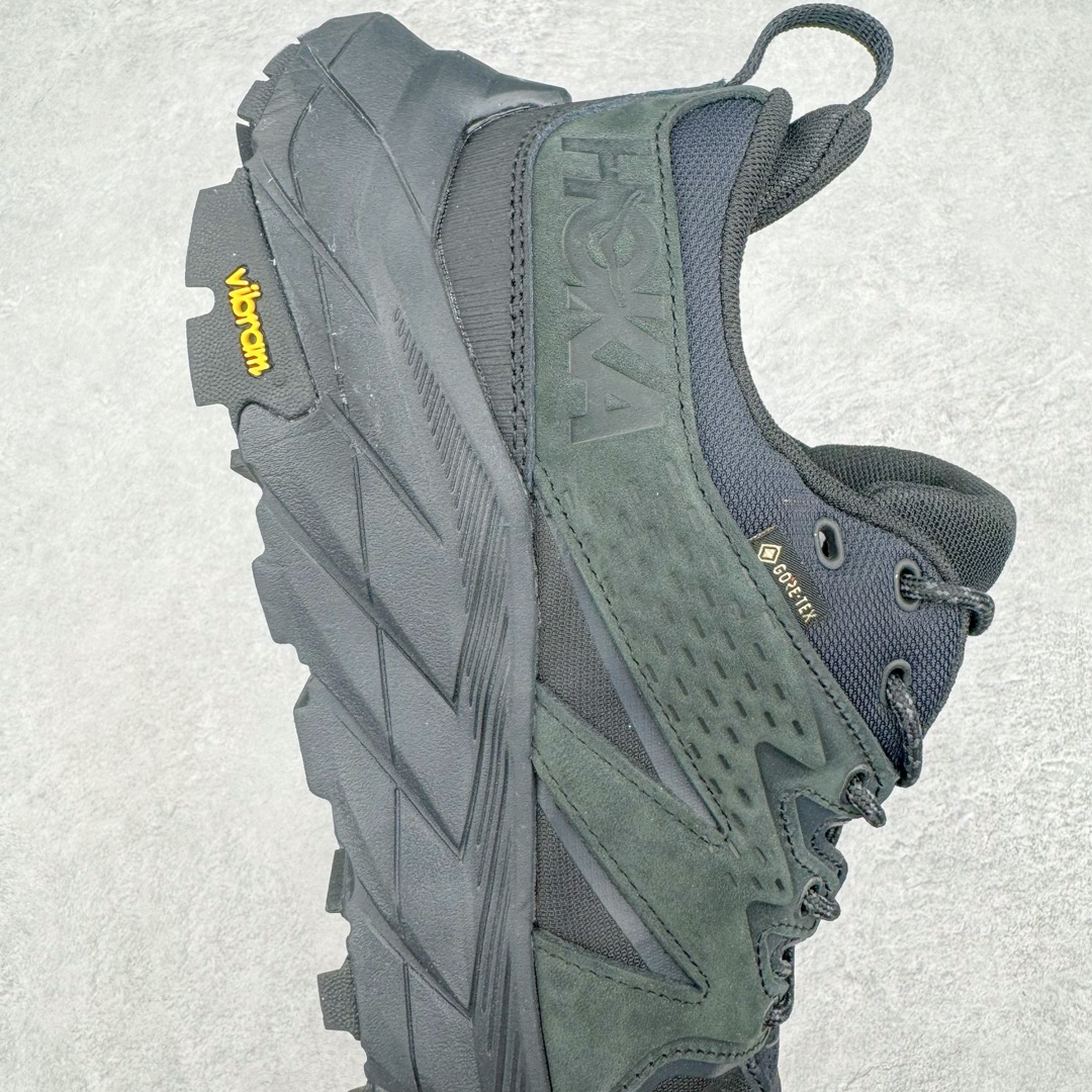 图片[6]-💰370 ＃X版纯原 Hoka M ANACAPA LOW GTX 低帮厚底锯齿坦克户外运动鞋 Vibram辽宁代工原装外底提供强大的防滑性能 5MM多向凸耳提供多种地形下的强劲抓地力 鞋面加入防水功能 汗气却可经由GORE-TEX薄膜上的微孔排出 皮革鞋面搭配耐磨 橡胶鞋头使鞋面具有良好的透气性 支撑性及保护性 上层缓冲EVA可为足底带来柔软舒适的缓冲感 底层橡胶化泡棉提供持久的缓震和支撑 尺码：36 36.5 37 38 38.5 39 40 40.5 41 42 42.5 43 44 44.5 45 46 编码：Xby4936040-运动鞋