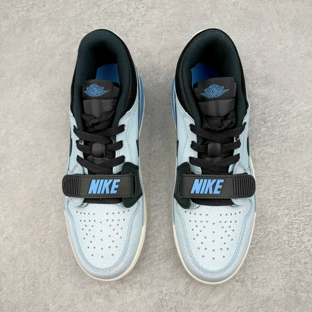 图片[2]-💰190 ＃PB Air Jordan Legacy AJ312 Low 低帮复古篮球鞋 淡蓝 CD7069-400 市场最强独一档产物 全套原纸板楦头开发 原厂大底磨具加持立体防滑纹理 原档数据后跟TPU子母扣魔术贴 原装可视Air Sole气垫 原汁原味最完美的312代版型 唯一正确鞋头趴度弧度高度鞋身腰线 进口港宝加持 后跟自然饱满 全鞋荧光划线卡点 追求极致完美 每一双都是工艺品 多重QC质检 超越公司货的品控标准 实实在在的免检产品 鞋身采用了皮革材质打造 横跨鞋面的魔术贴十分吸睛 侧面的Swoosh Logo的一部分被鞋面遮挡了一部分 颇具玩味 魔术贴上标有NK标识 而鞋舌上是Jordan的经典红色飞翼Logo 后跟和鞋底均采用了AJ3的设计 后跟上同样也使用了经典的爆裂纹图案 SIZE：36 36.5 37.5 38 38.5 39 40 40.5 41 42 42.5 43 44 44.5 45 46 47.5 编码：by2936060-运动鞋